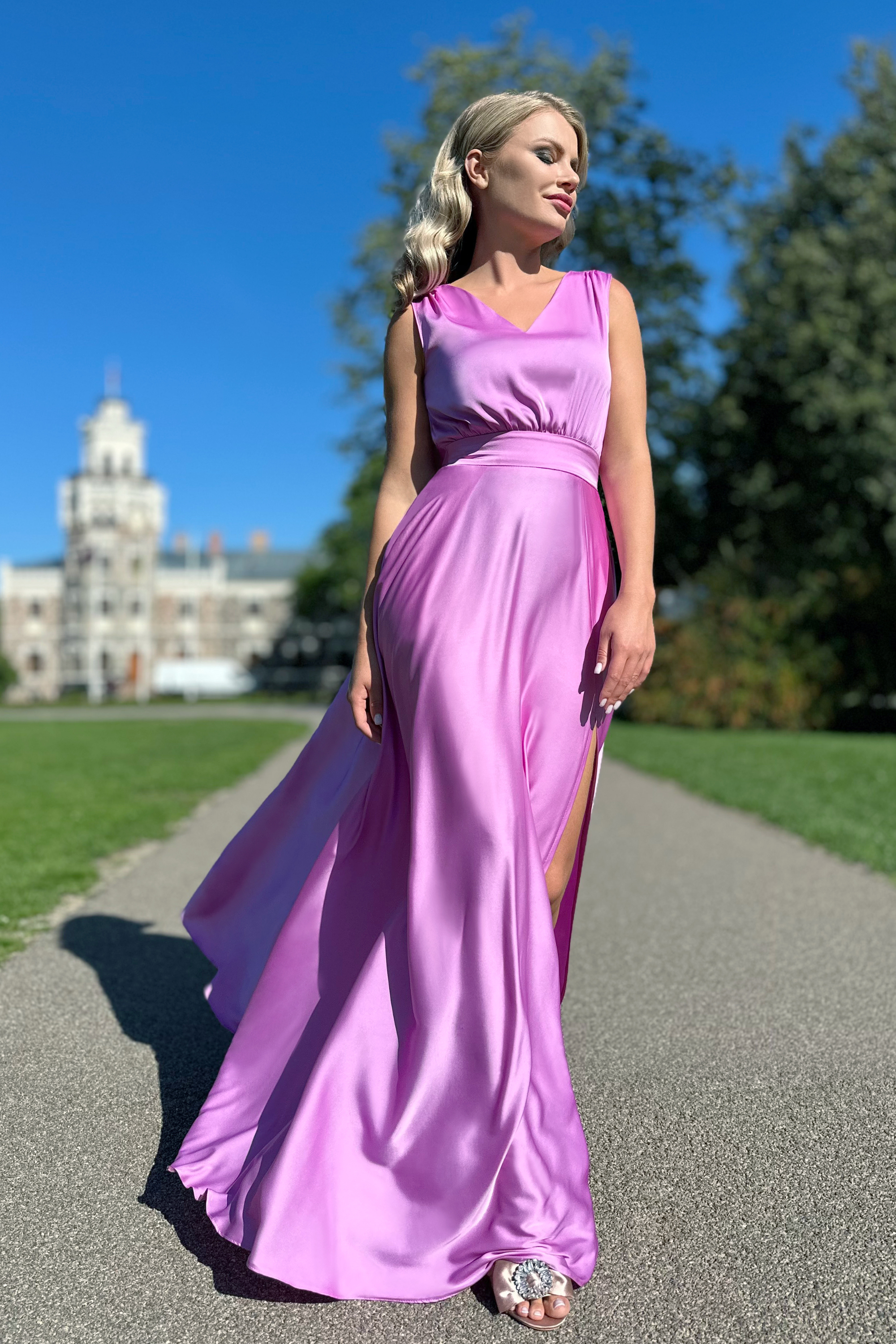 Soft purple long satin dress with slit – GUNTINA