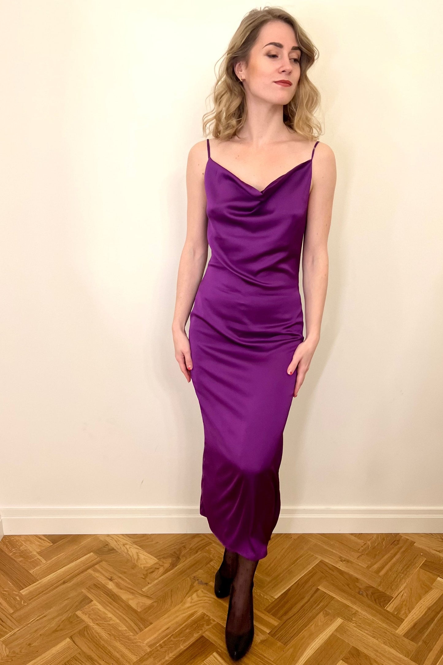 Violettes Satin-Slip-Kleid