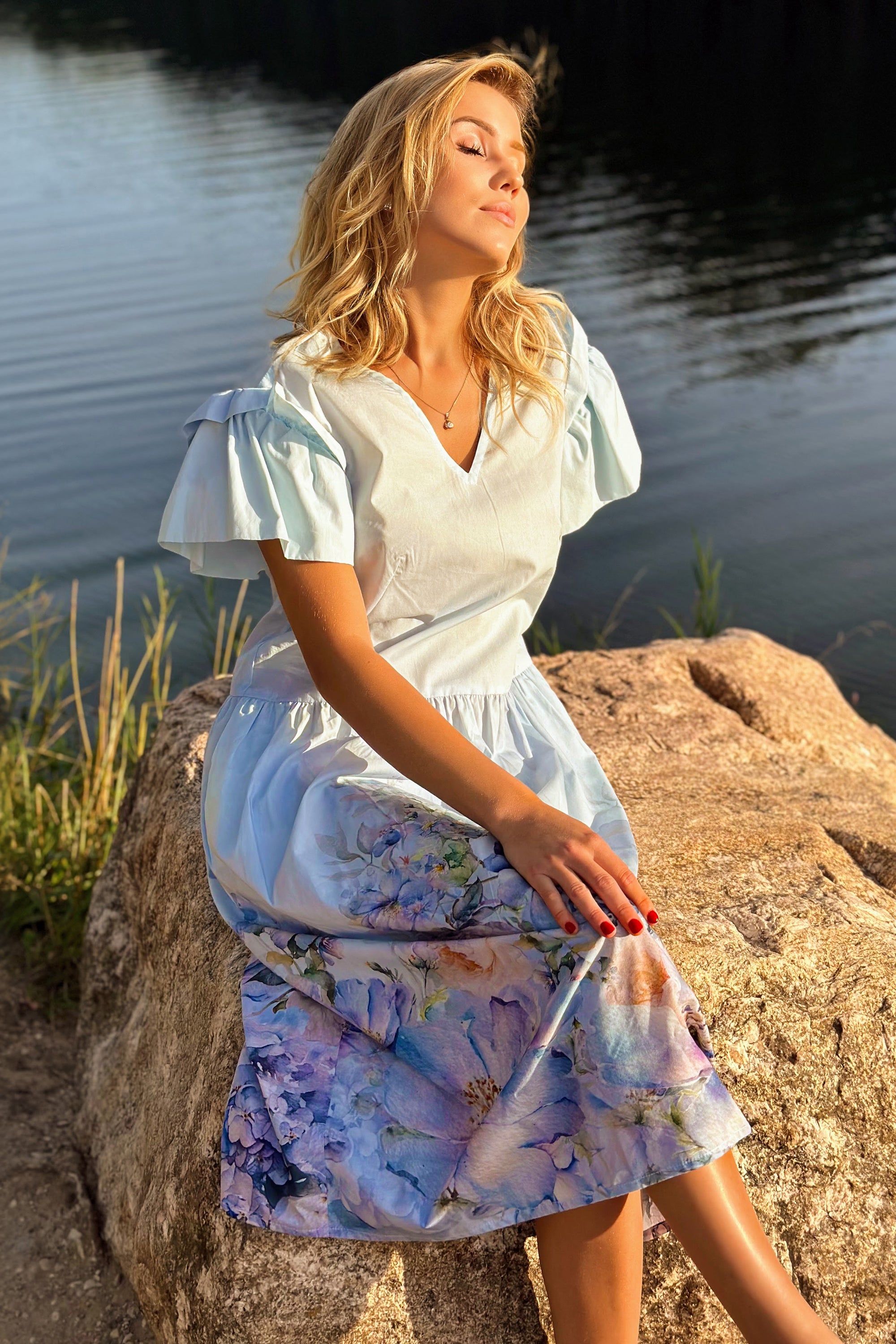 Charming Blue Floral Midi Dress for Women – GUNTINA