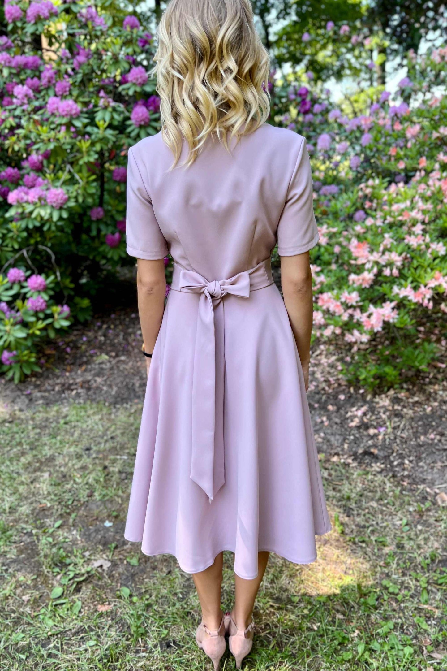 Rose beige dress with circle skirts