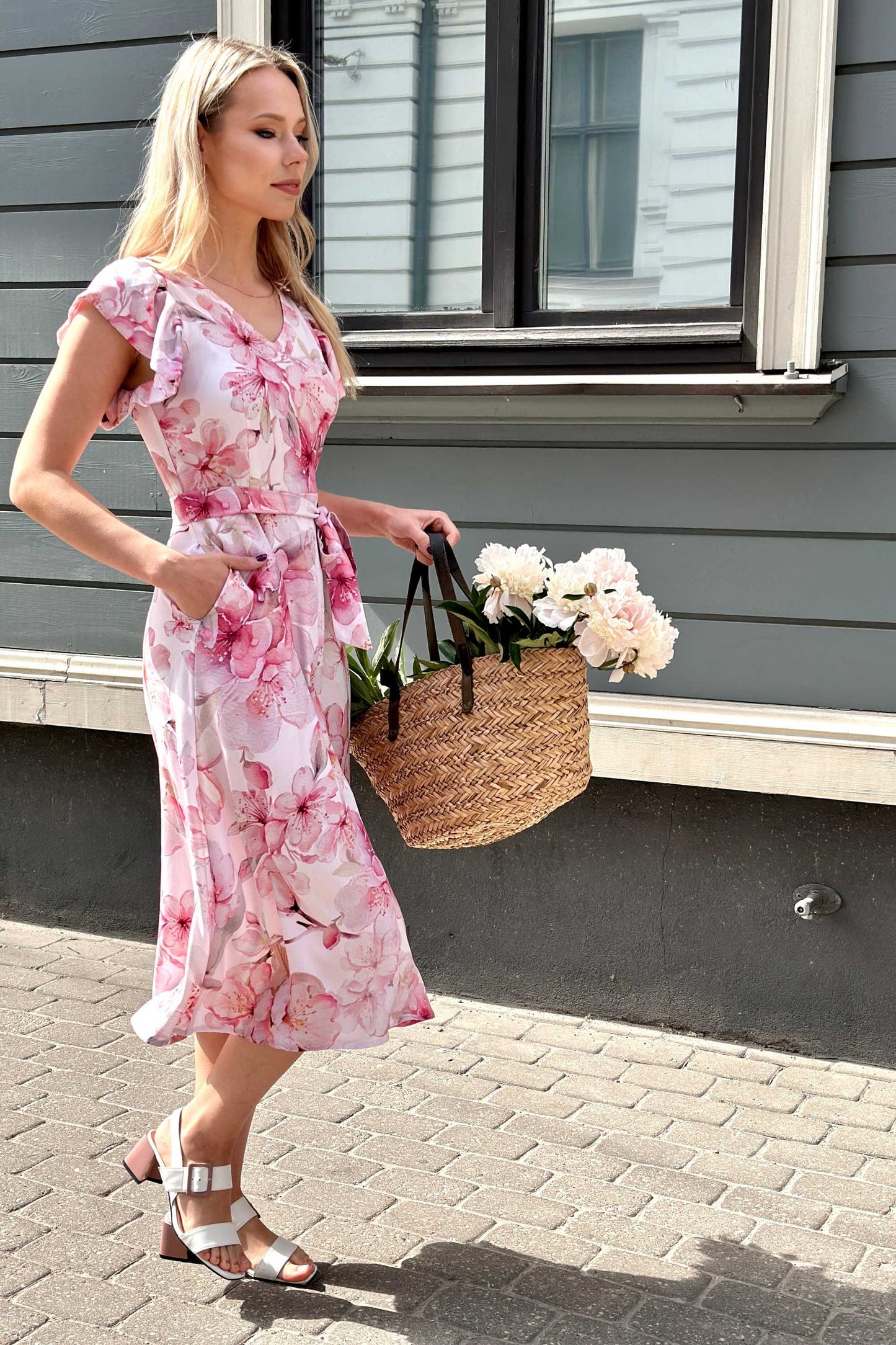 Romantic women's dress with flowers
