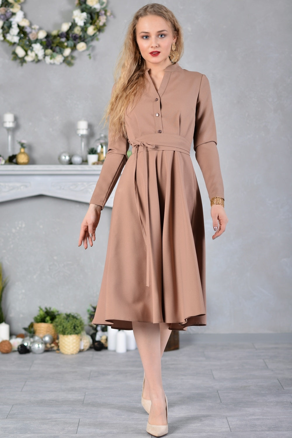 Light brown dress with stand up collar and front buttons GUNTINA Light brown dress with stand up collar and front buttons GUNTINA