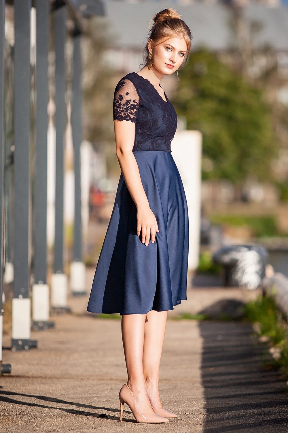 Dark blue lace dress with circle skirts