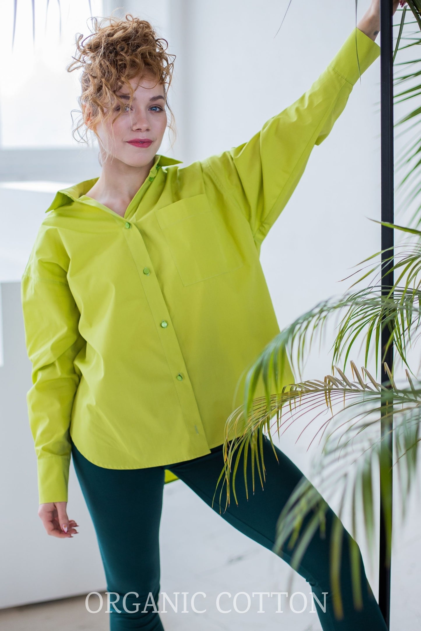 Spilgtas laima krāsas organiskās kokvilnas krekls ar pogām