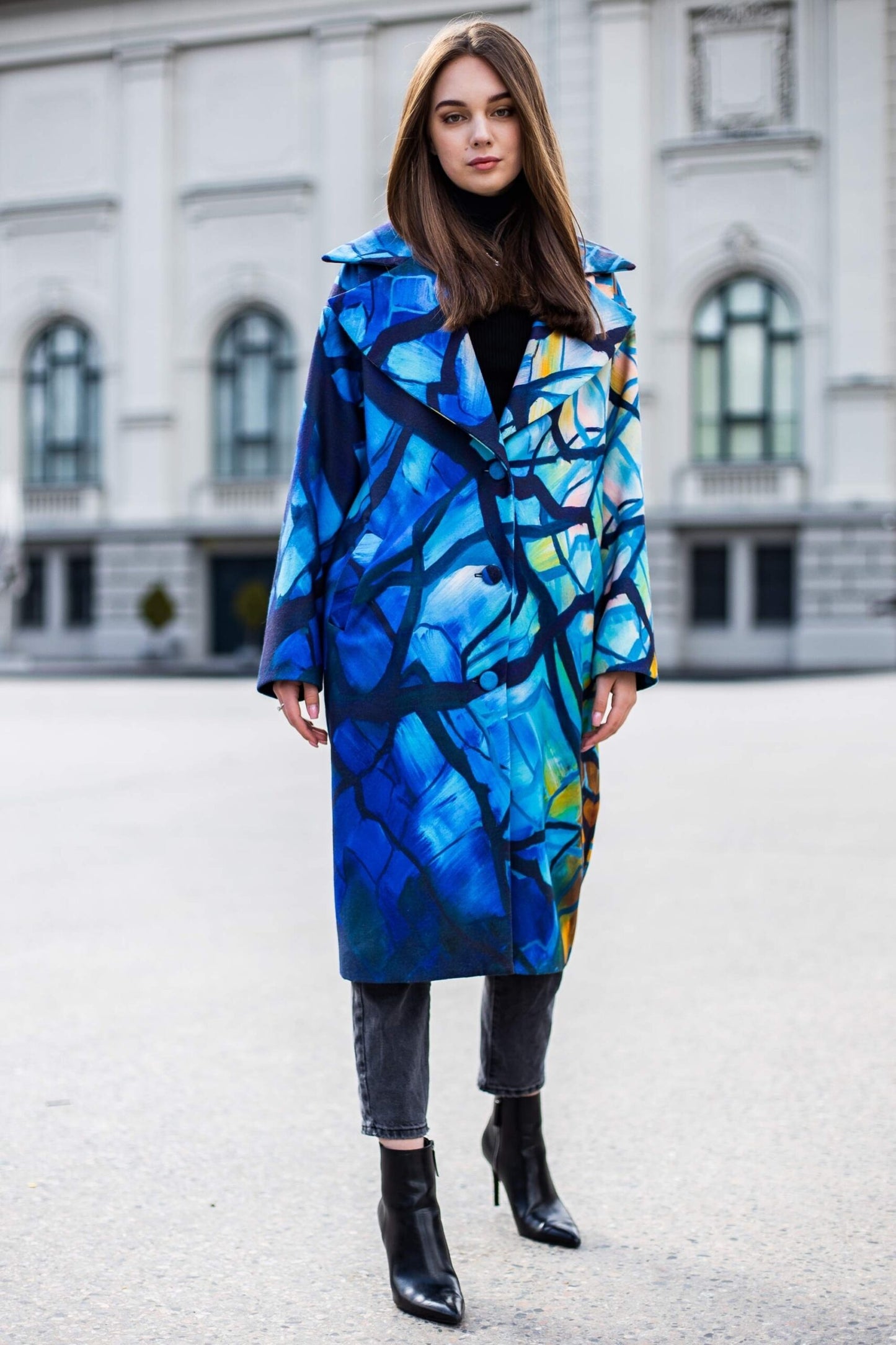 Oversize classic coat with abstract wood print