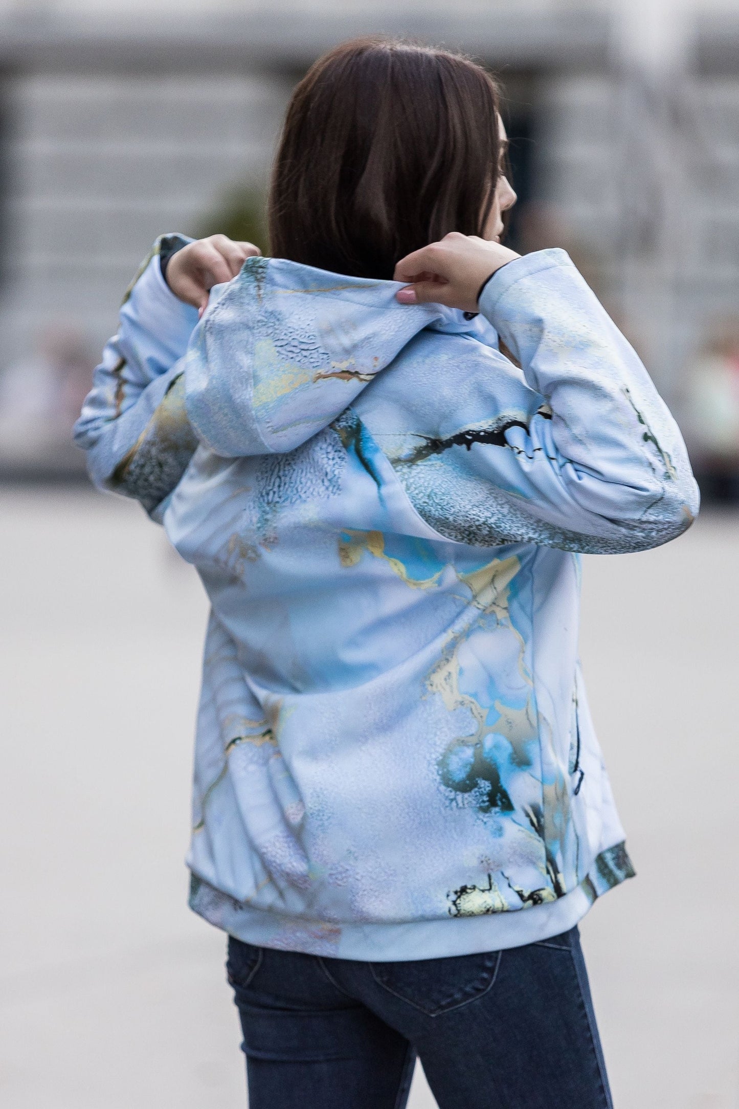 Softshell jacket with light blue print