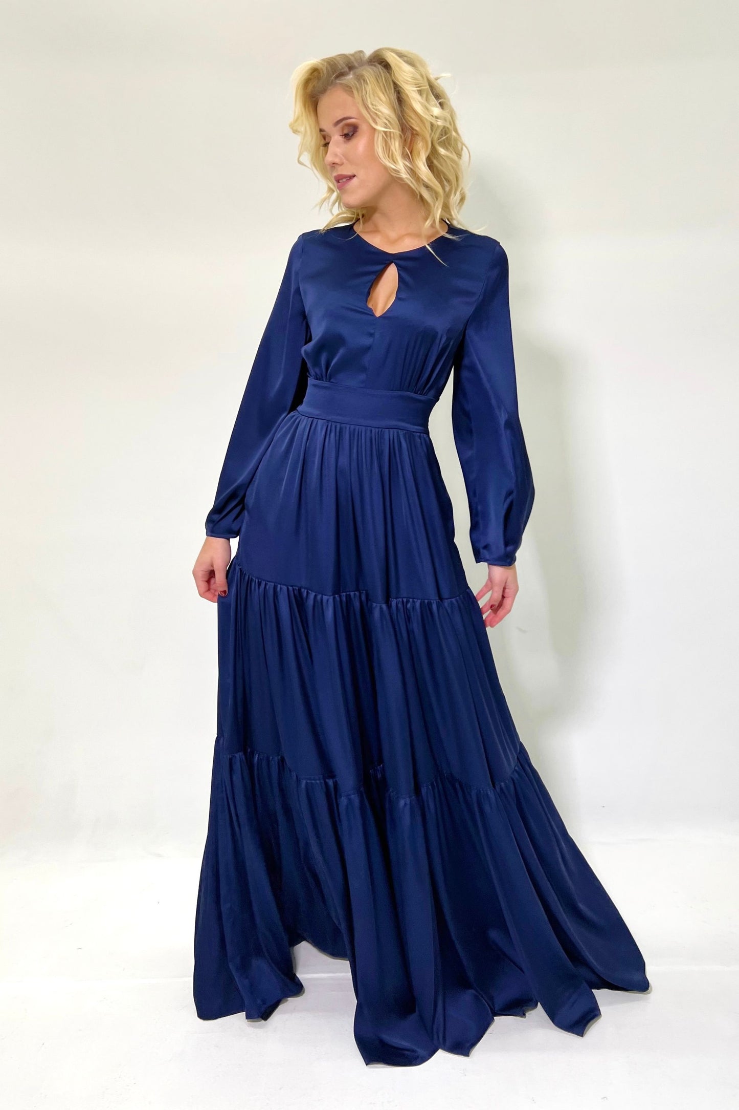 Navy blue Maxi Dress with long sleeves