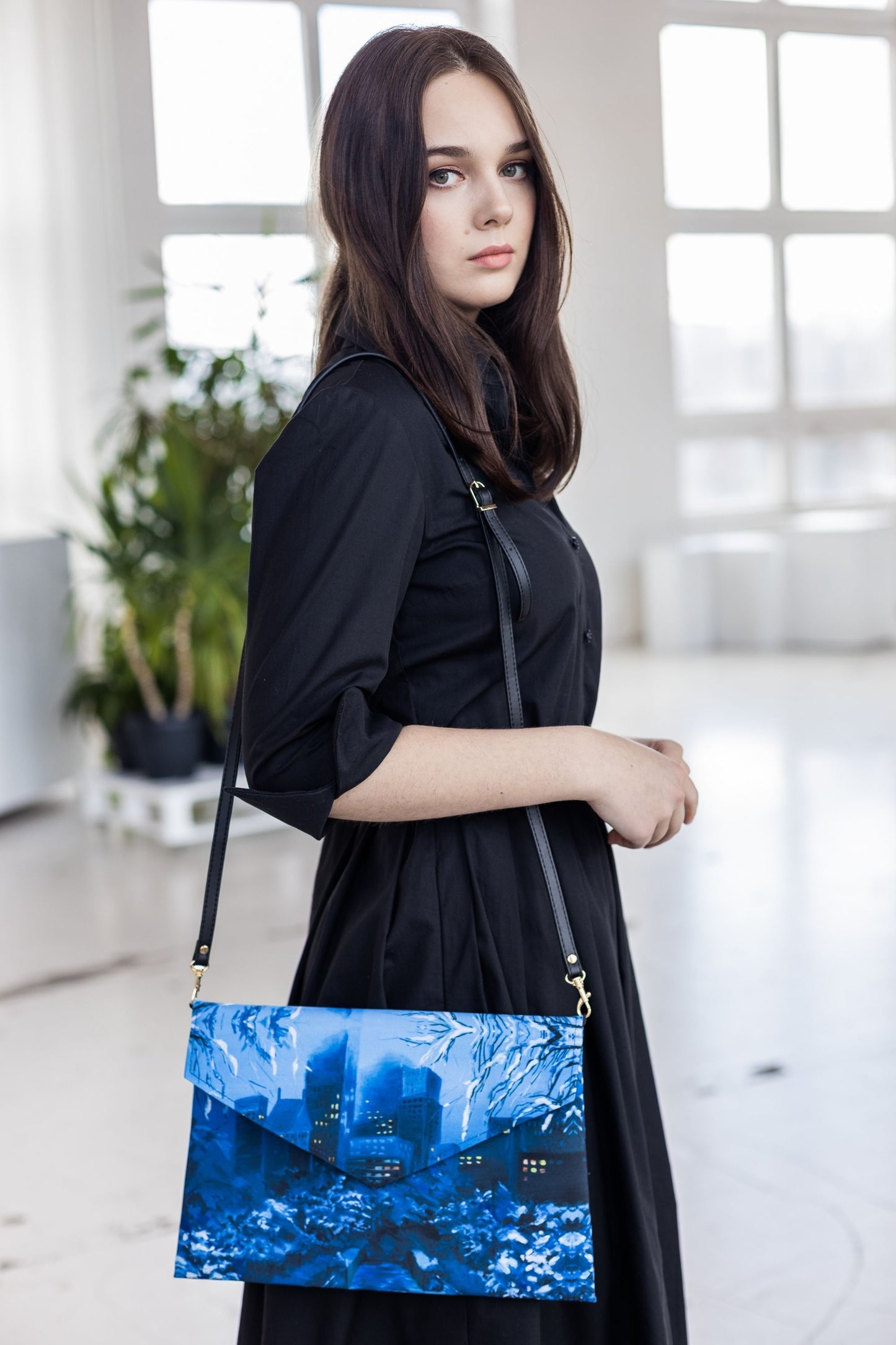 Handbag with city view