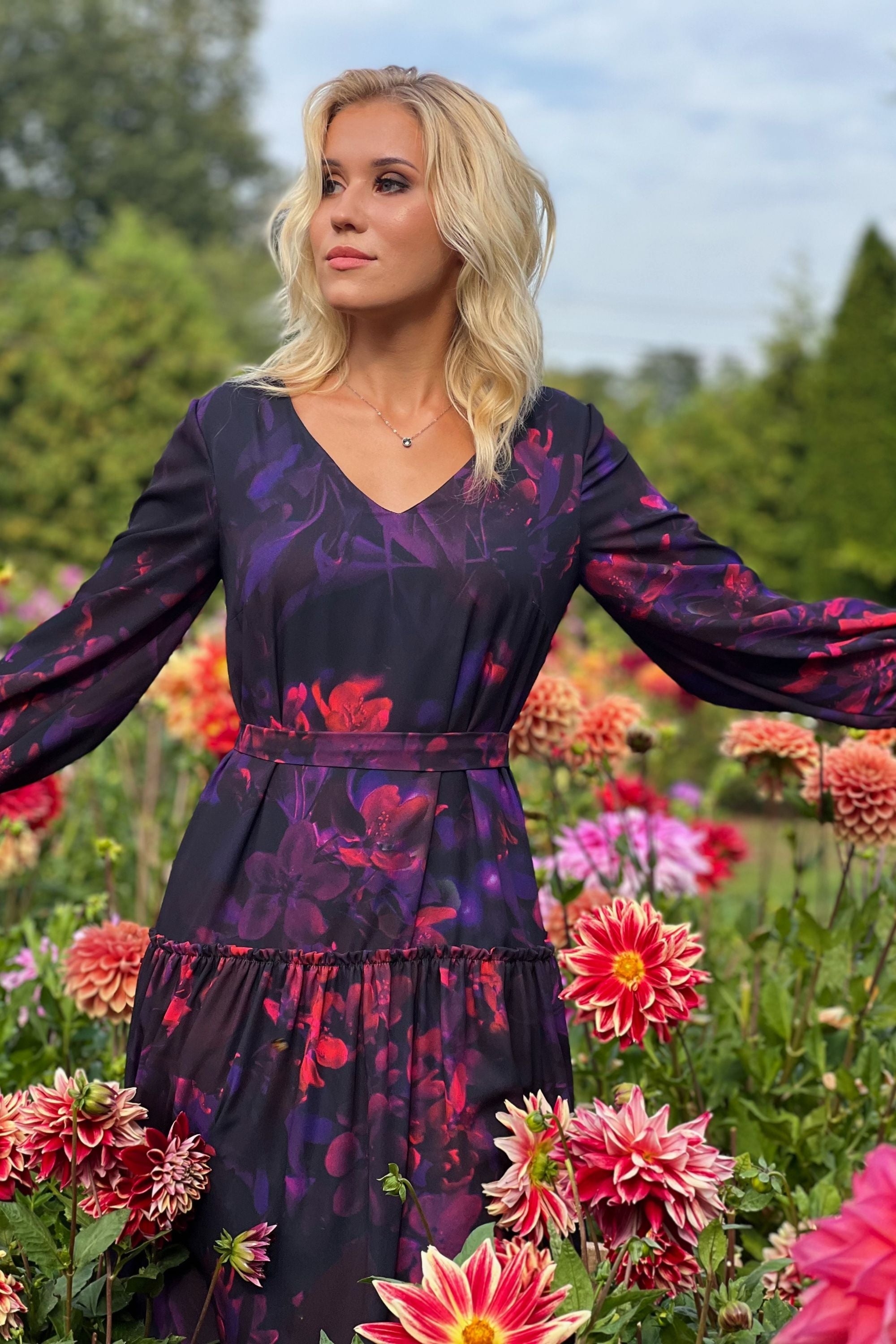 Dark purple chiffon dress with flowers – GUNTINA