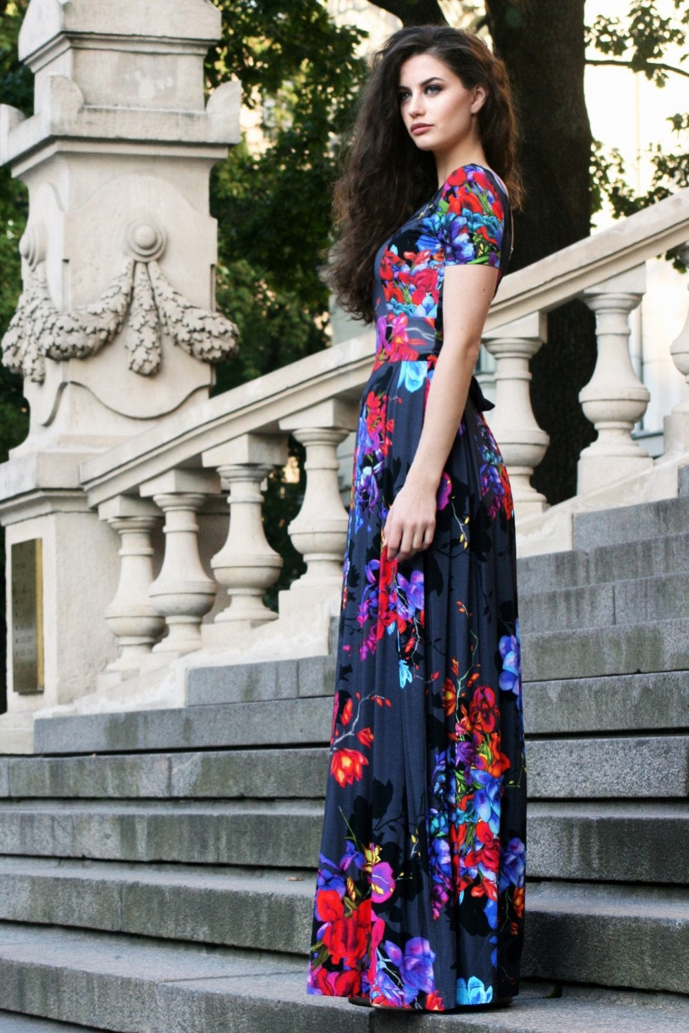 Long grey dress with flower print