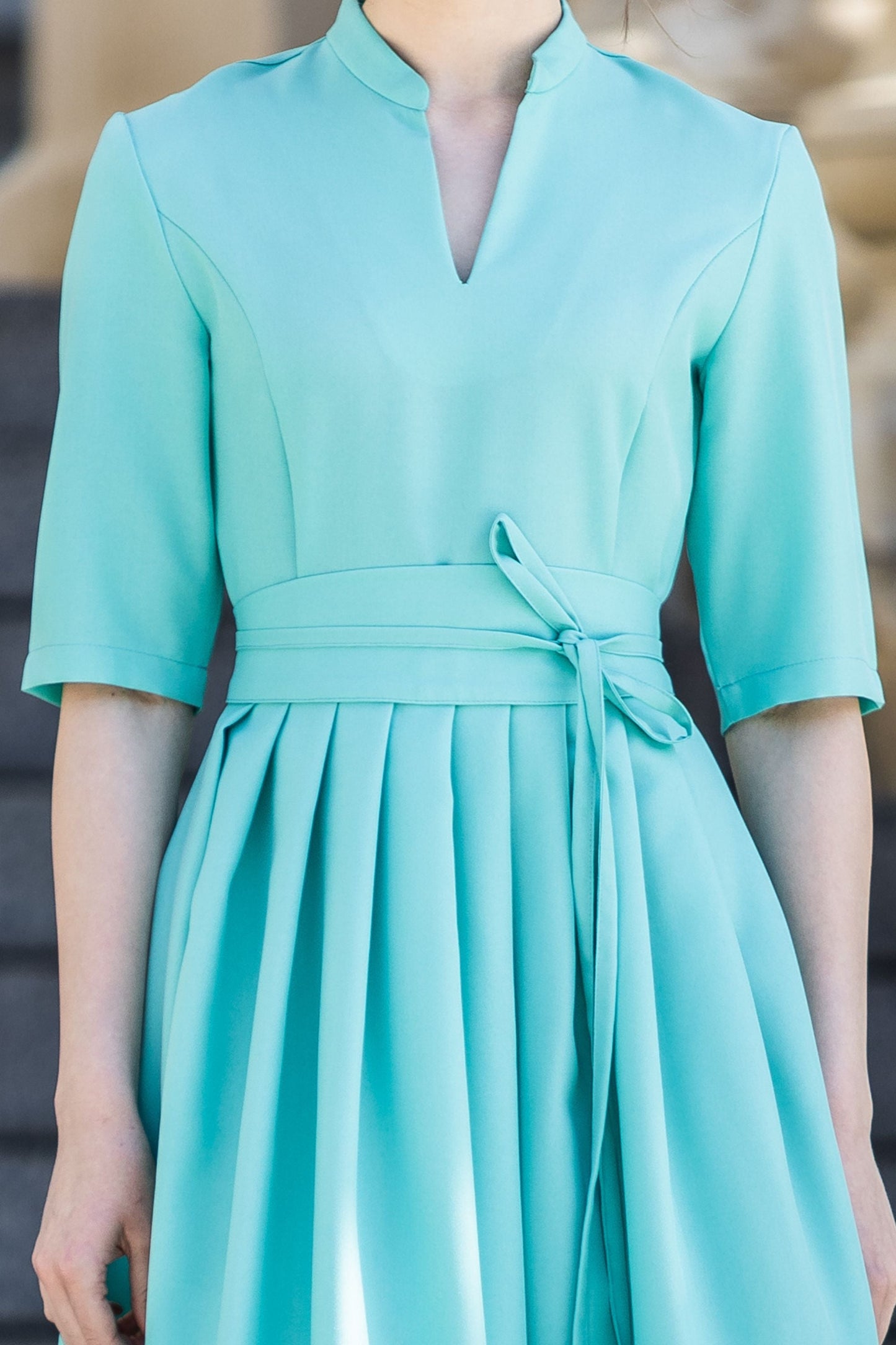 Tirkīzzilas/Jūras krāsas klasiska maxi kleita ar ielocēm