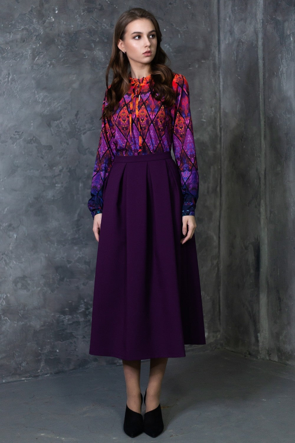 Tumši violeti kupli svārki ar sānu kabatām