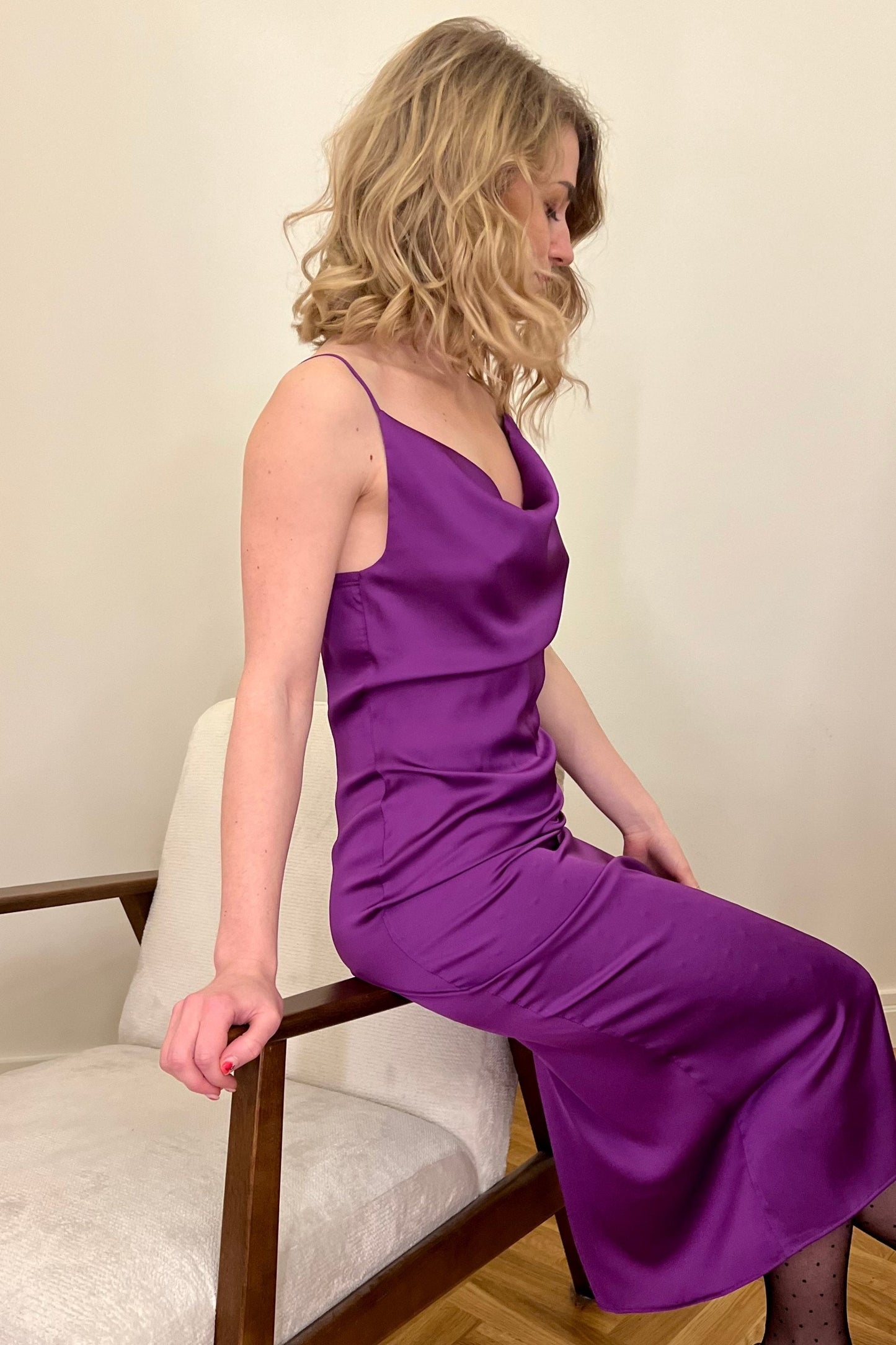 Violettes Satin-Slip-Kleid