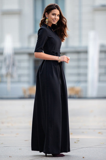 Black classic maxi dress with pleats and separated belt