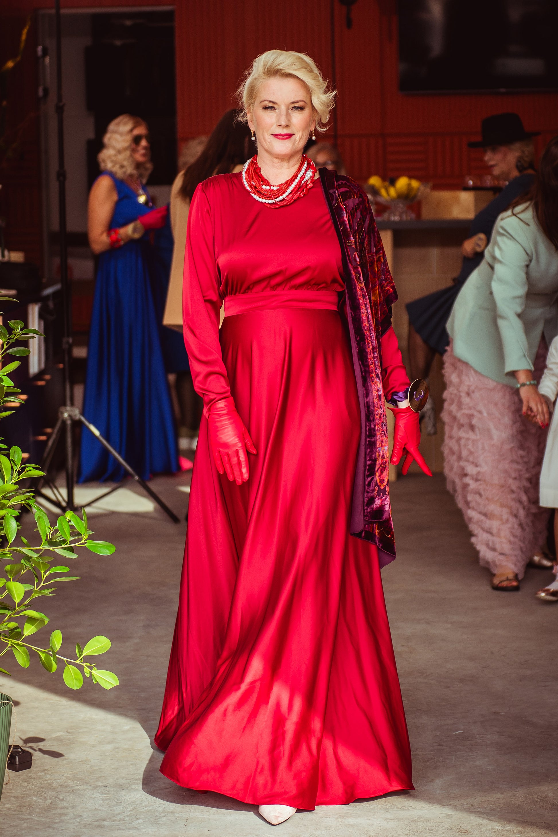 Bordeaux Maxi Dress with long sleeves GUNTINA Bordeaux Maxi Dress with long sleeves GUNTINA