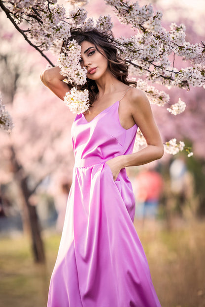 Light Lilac Satin Midi Skirt with Pockets – guntina