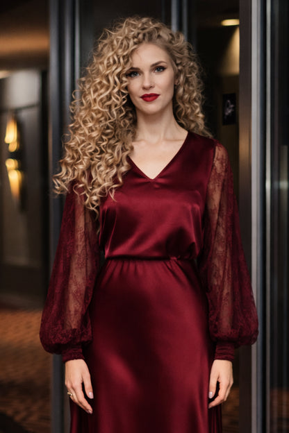 Bordo satīna un mežģīņu blūze