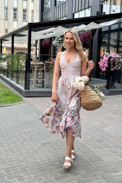 Elegantes Baumwollkleid mit Bindeträgern am Rücken