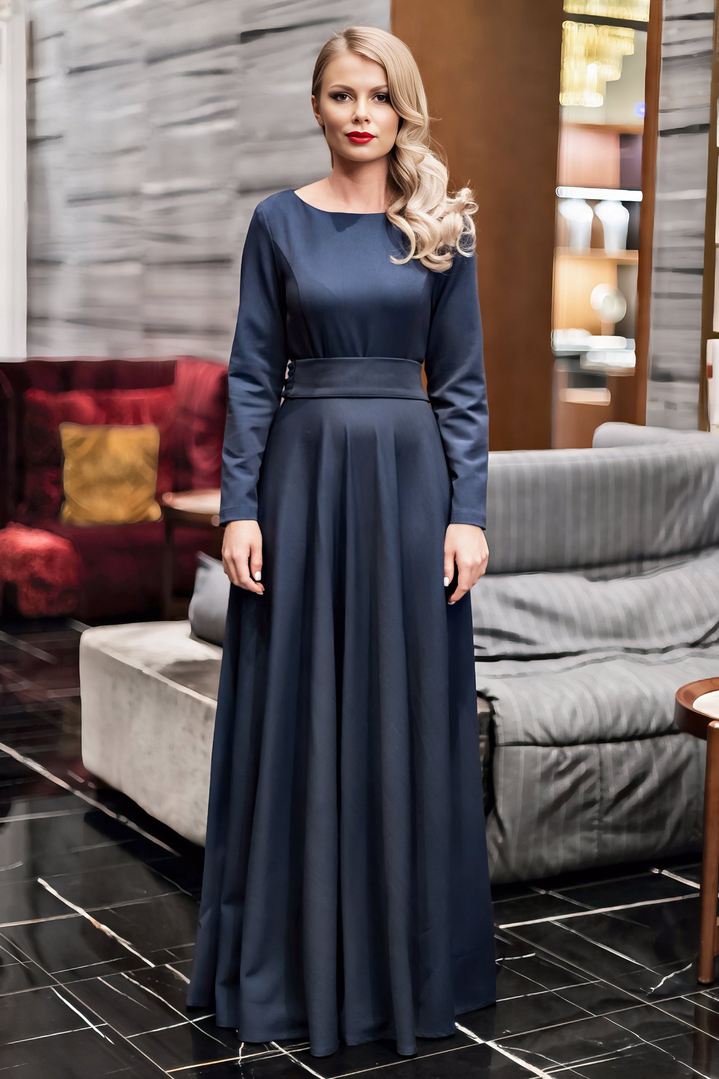 Elegant Maxi Dress with Bow Detail on the Back