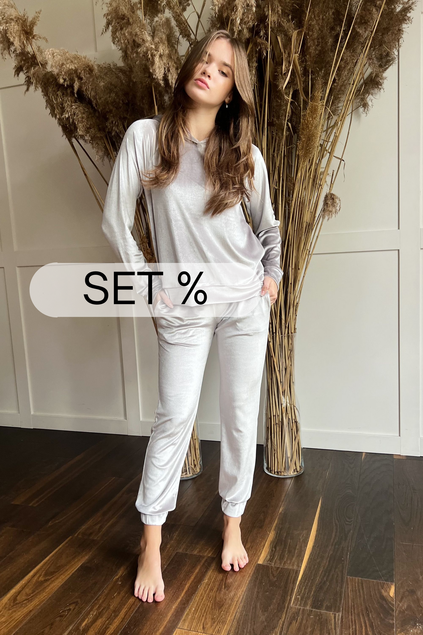 Set: Hoodie and Joggers