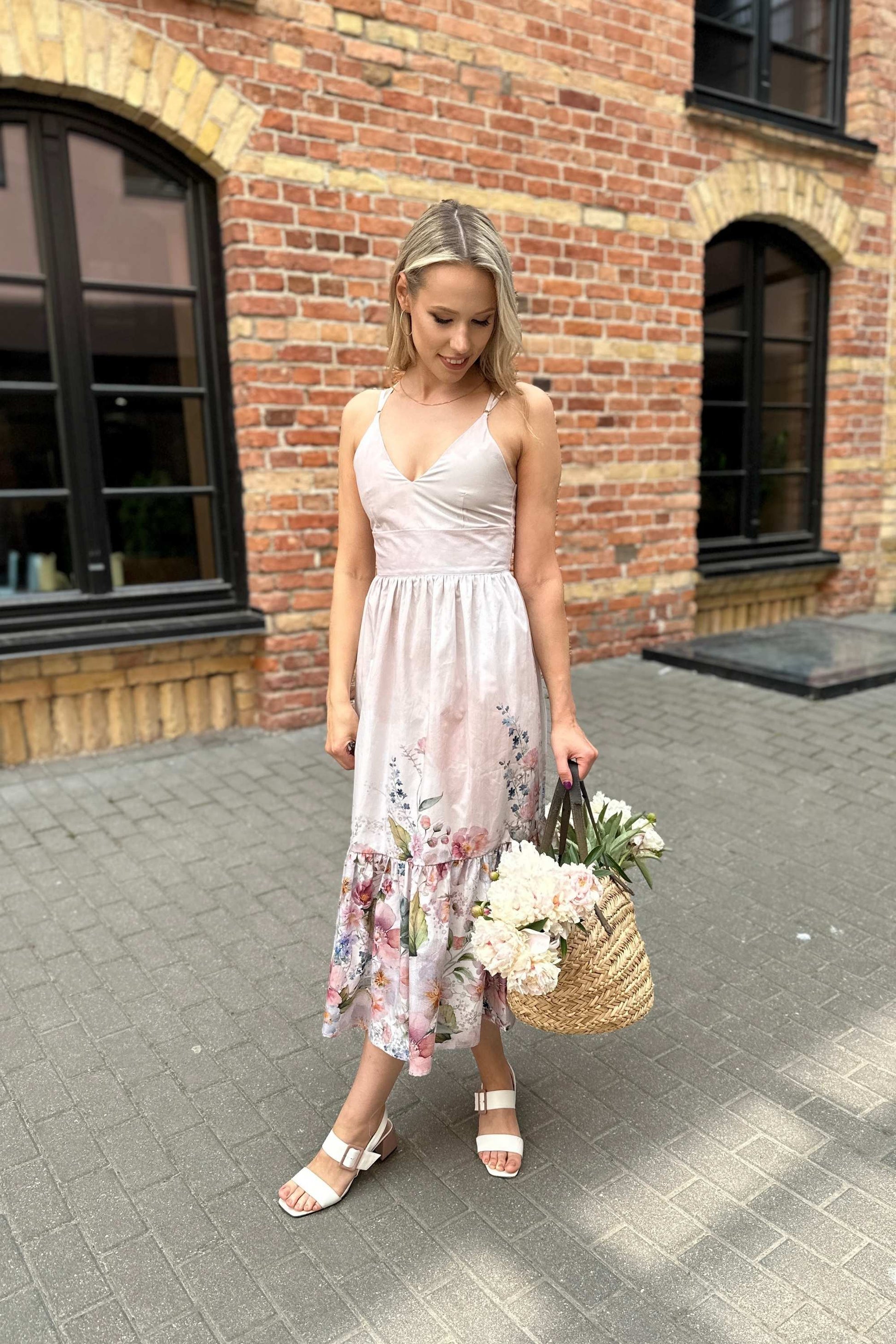 Elegant Cotton Dress with Tie-Back Straps GUNTINA Elegant Cotton Dress with Tie-Back Straps GUNTINA