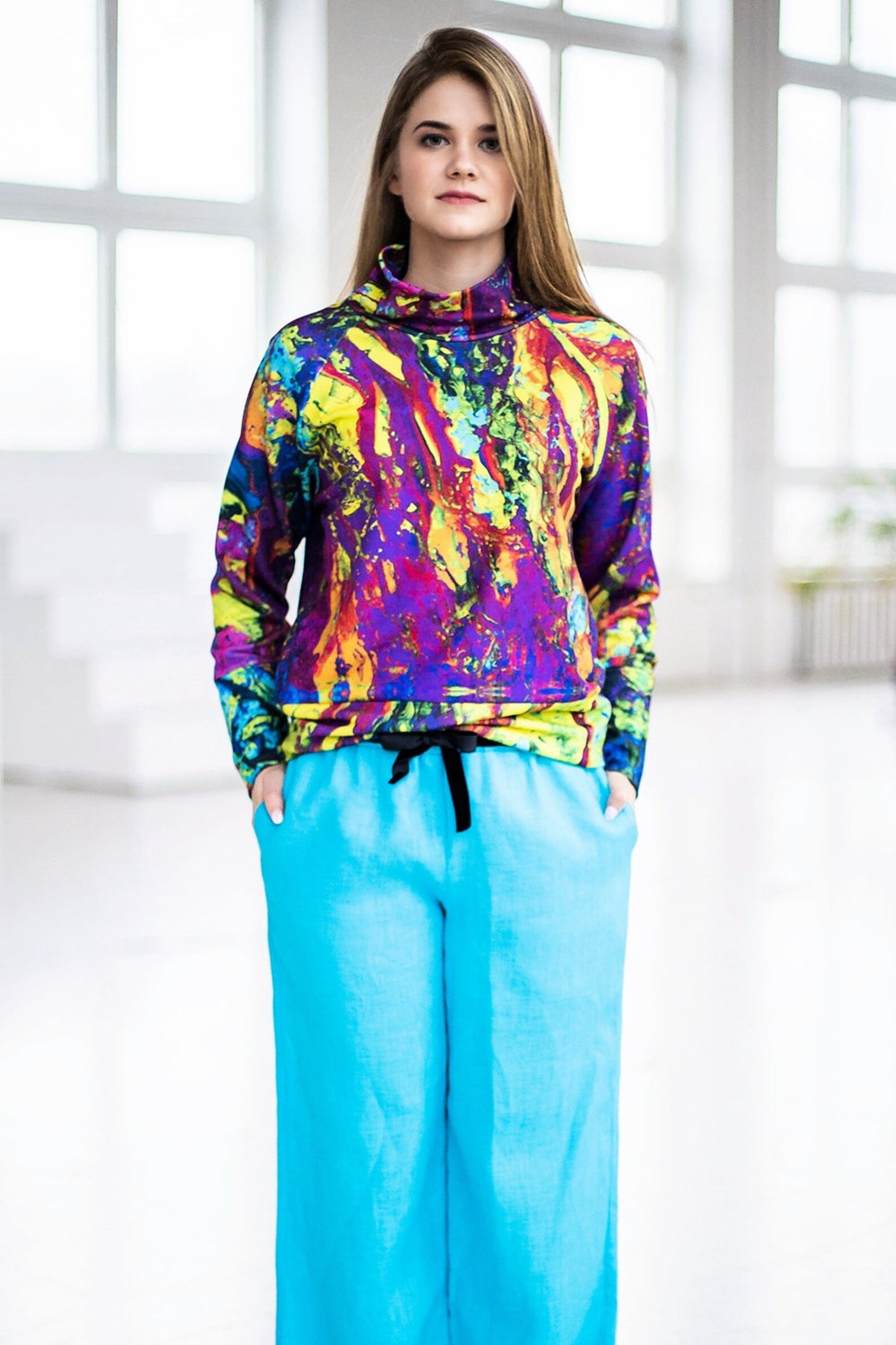 Colourful cotton sweater with our bright, abstract yellow-red print