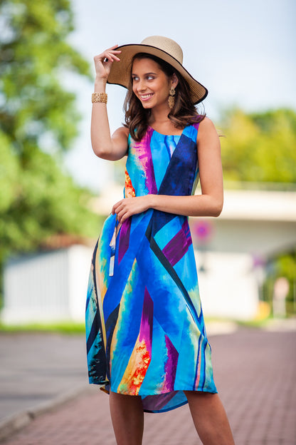 Sleeveless blue print dress