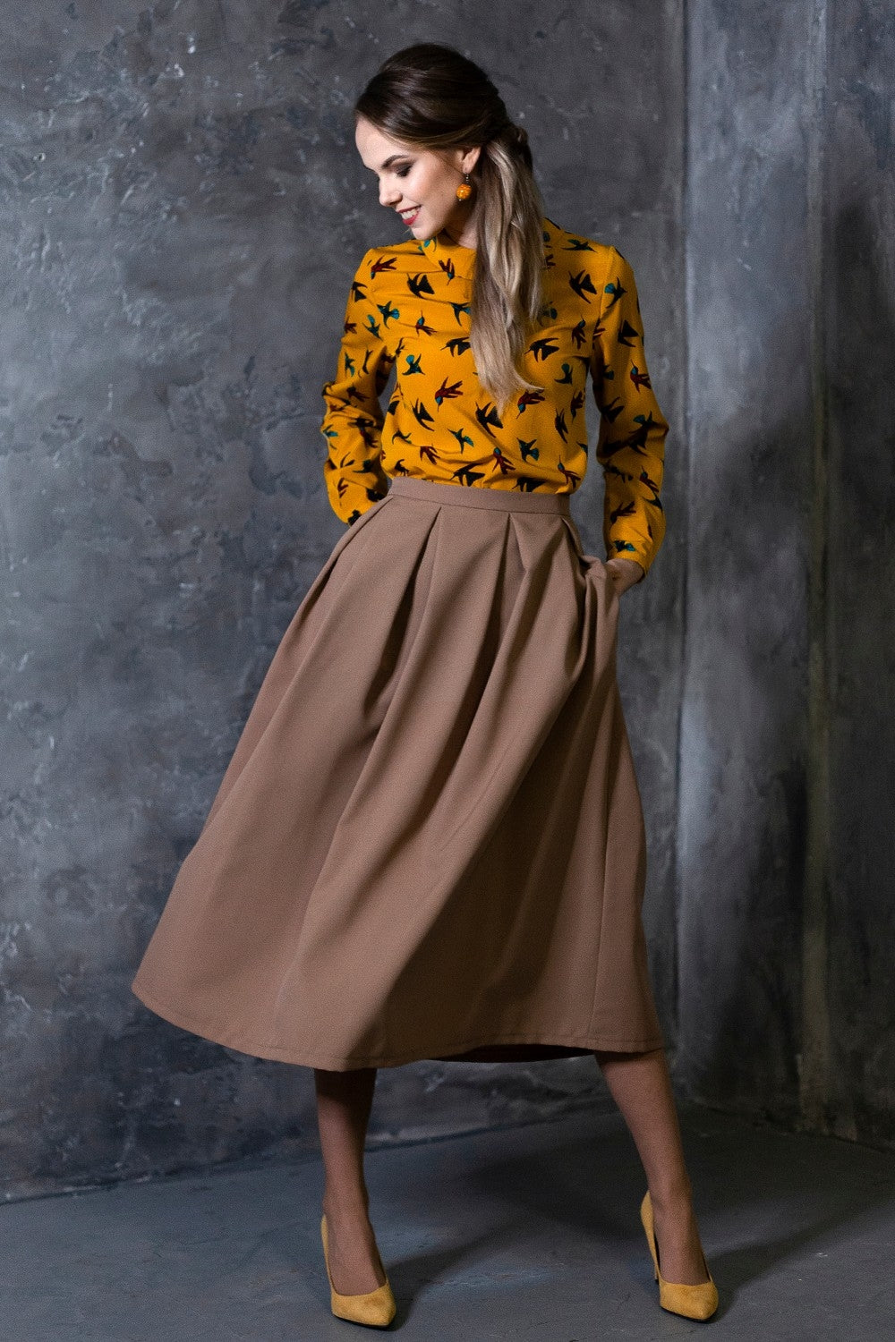 Light brown full skirts with side pockets