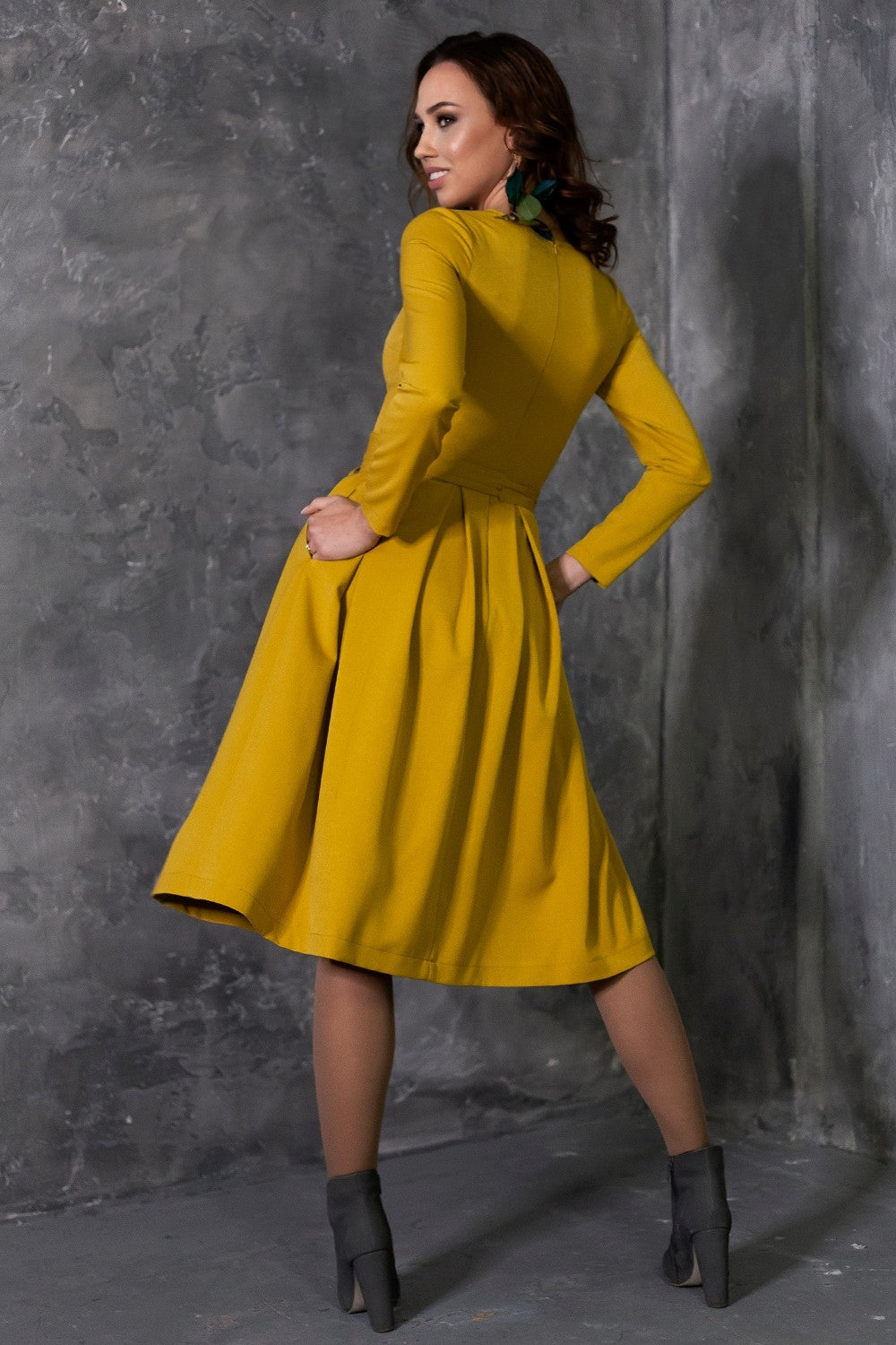 Full dress with side pockets