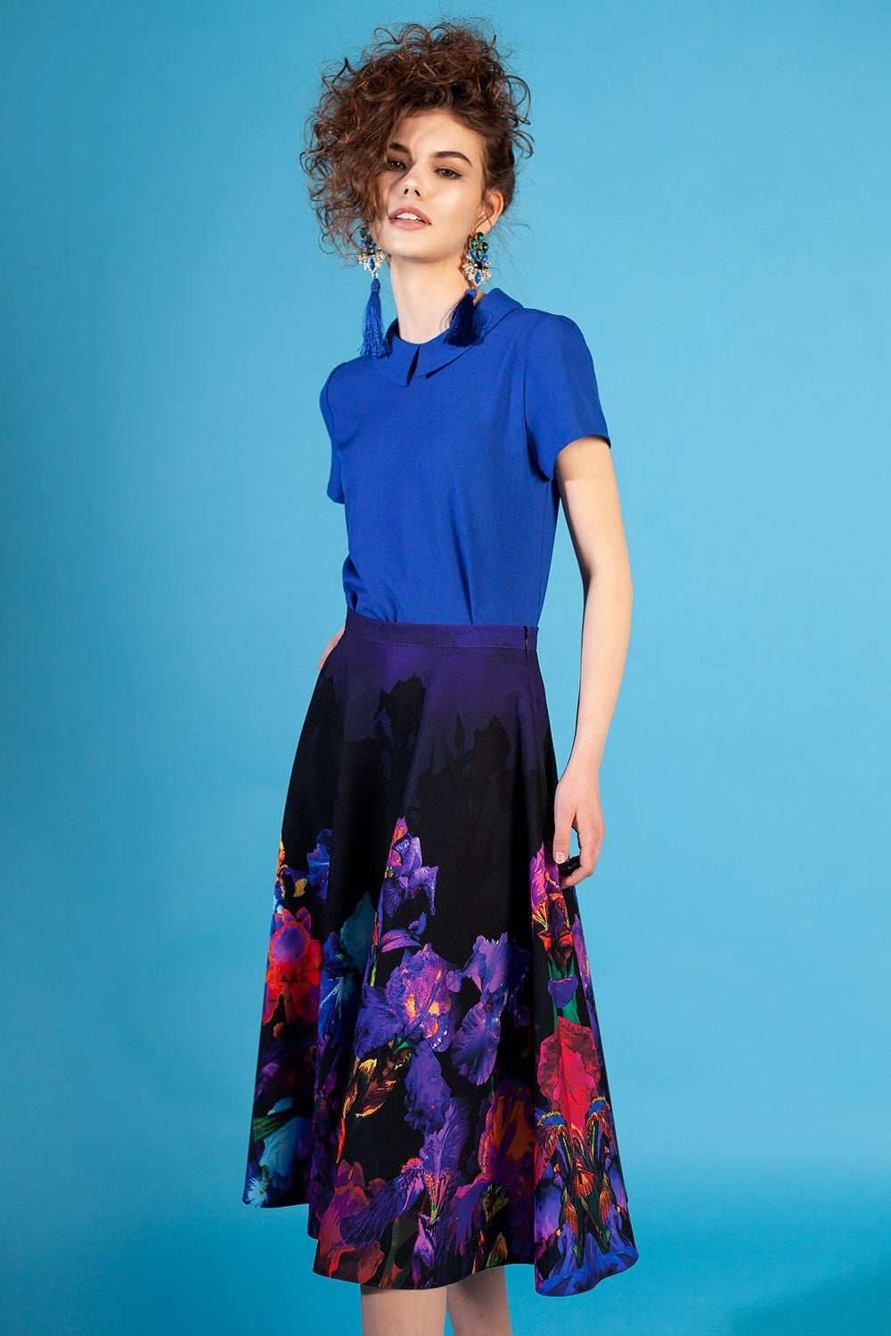 Dark blue circle skirts with iris print