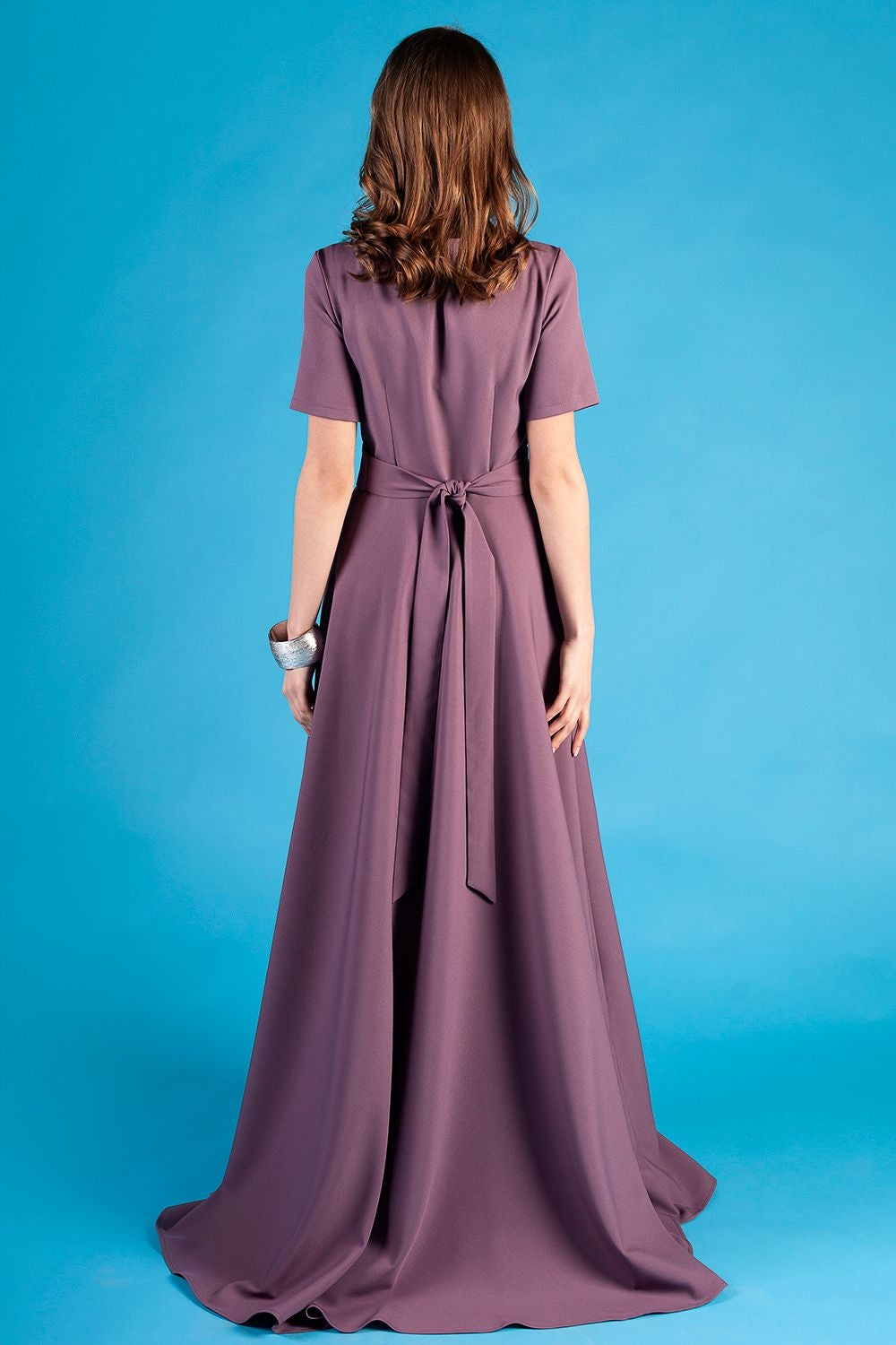 Pelēka violeta maxi kleita ar saulīšsvārkiem
