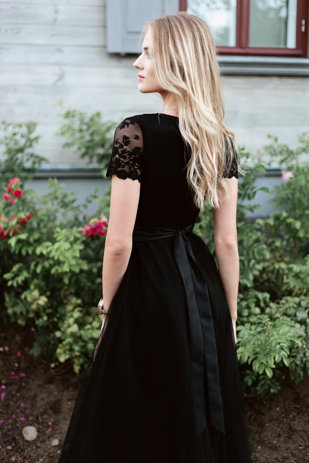 Black lace dress with short sleeves