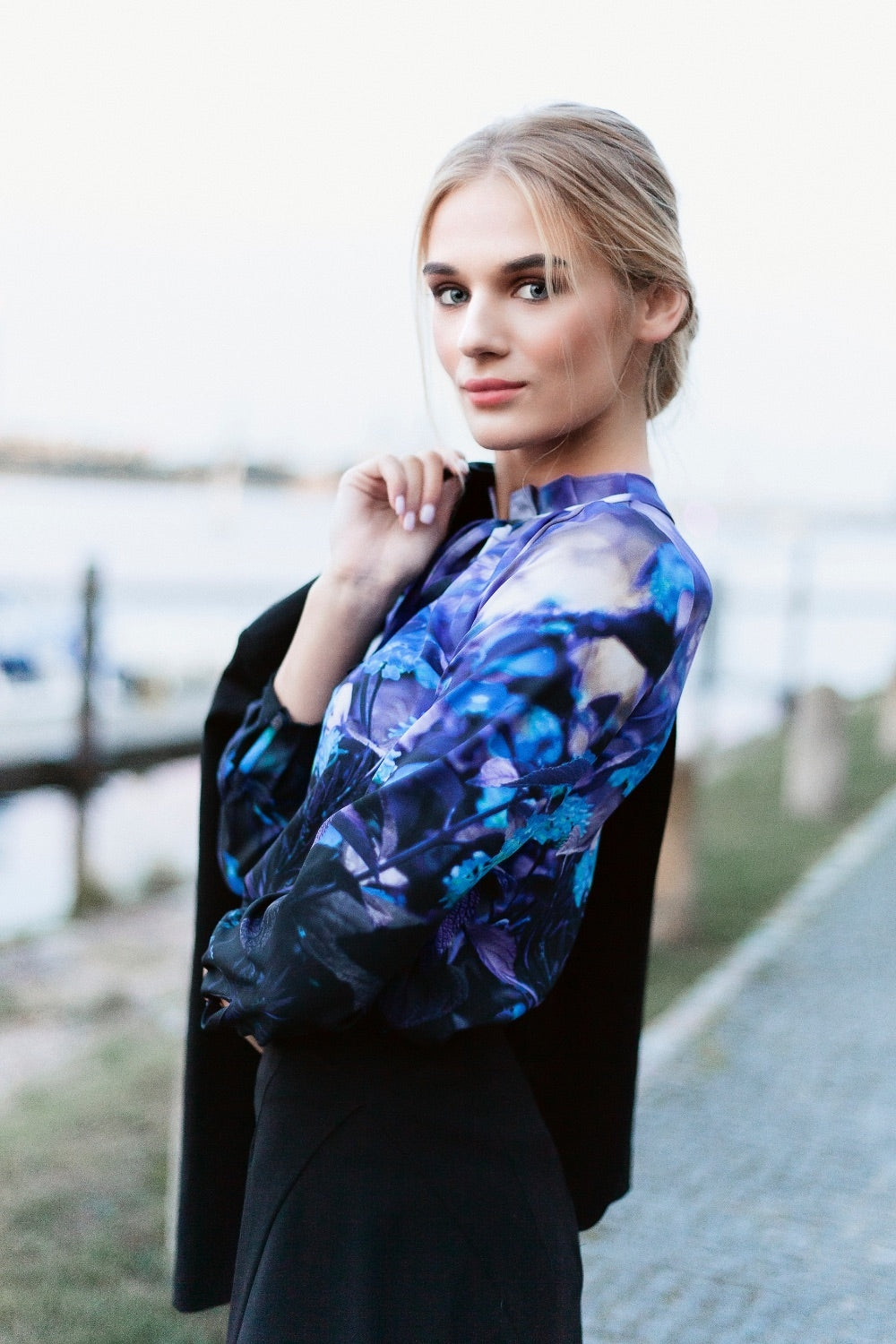 Blouse with blue flower print