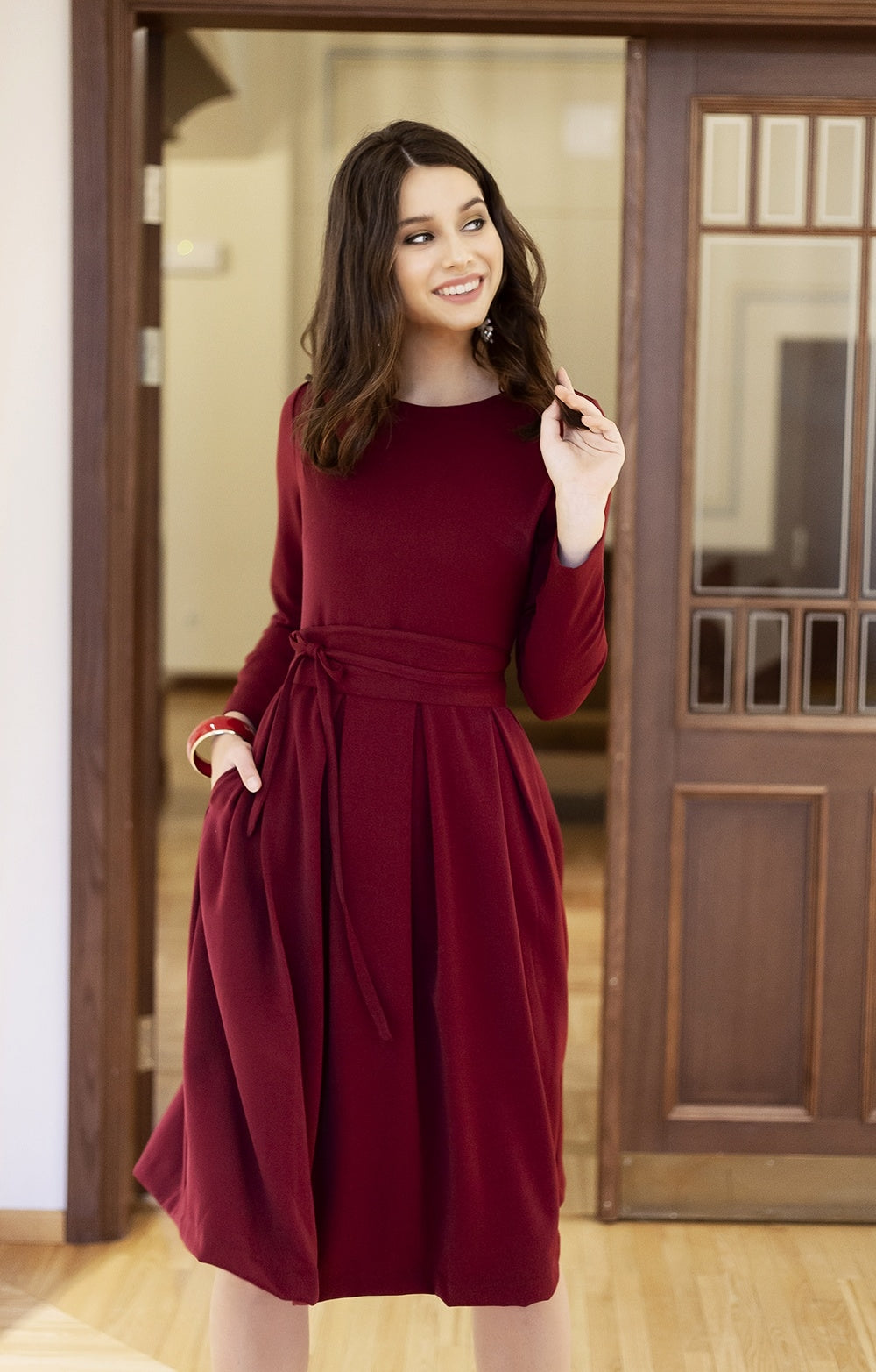 Dark red dress with side pockets