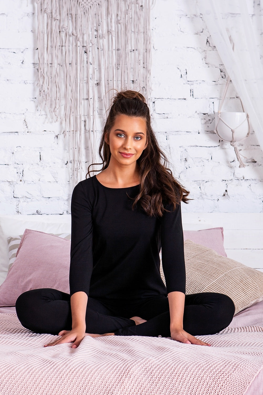 Organic black cotton top with 3/4 sleeves