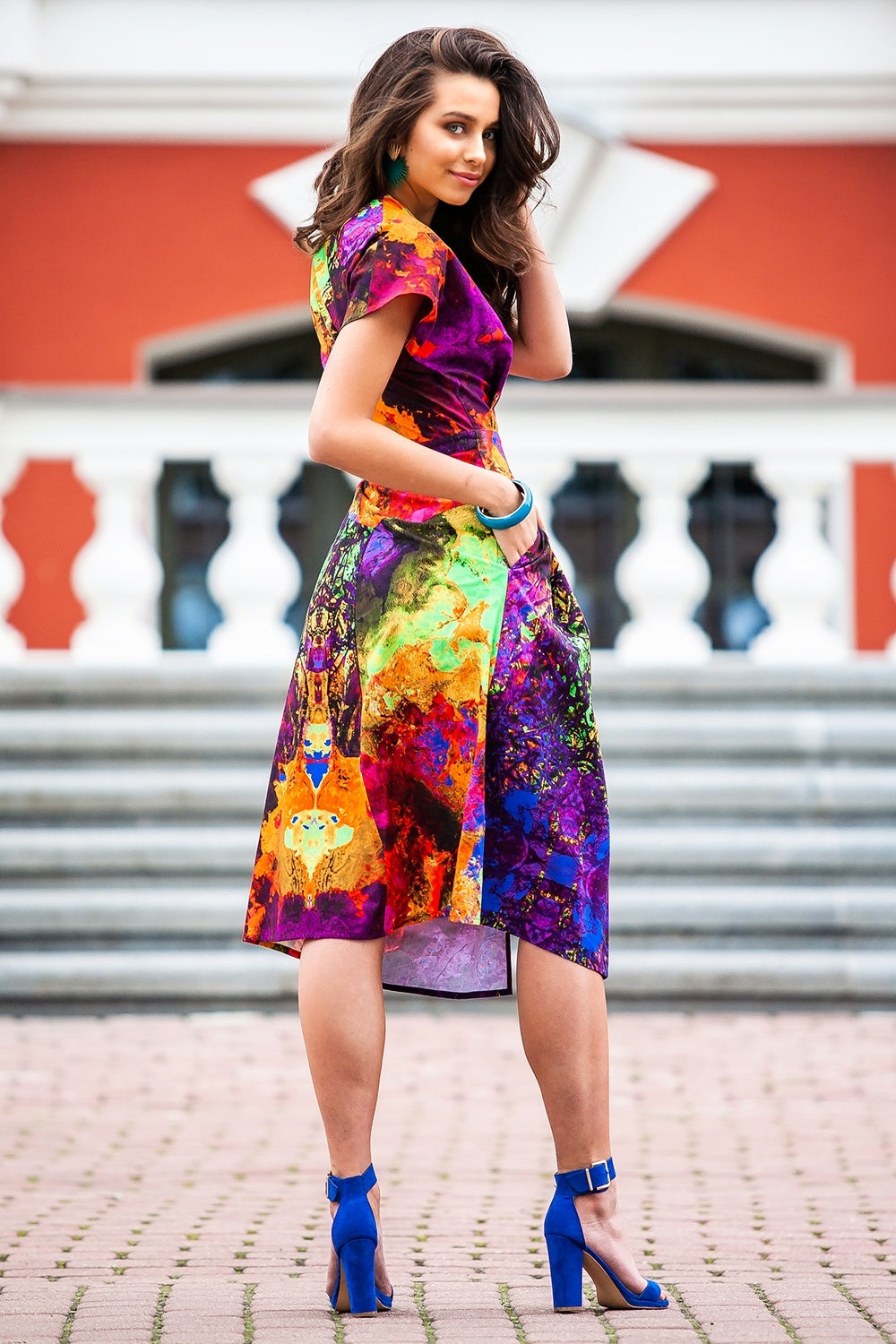 Cotton dress with bright print