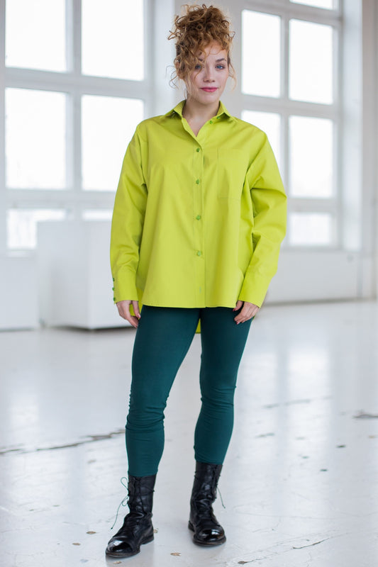 Hemd aus Bio-Baumwolle in hellem Limettengrün mit Knöpfen
