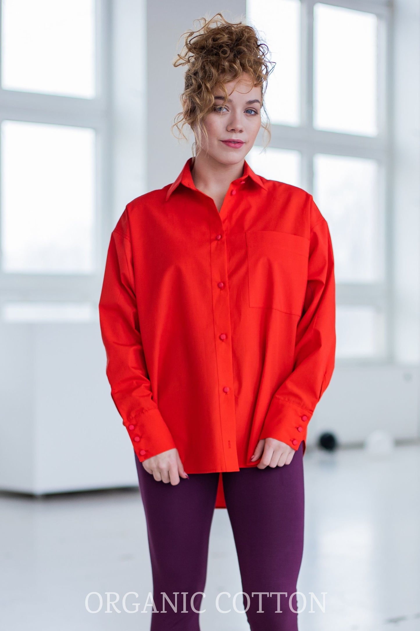 Red organic cotton shirt with buttons