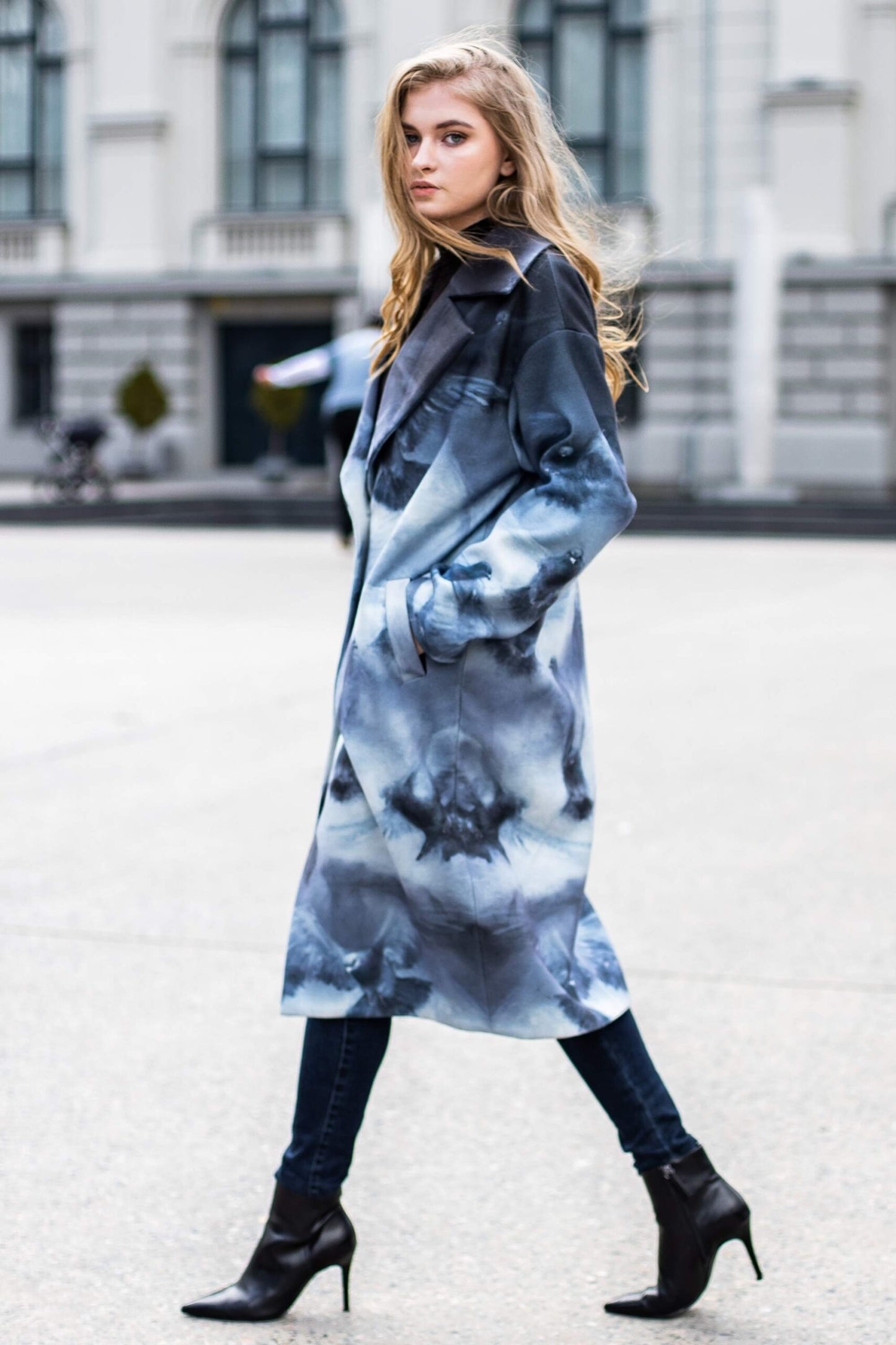 Oversize classic coat with painted pigeon print