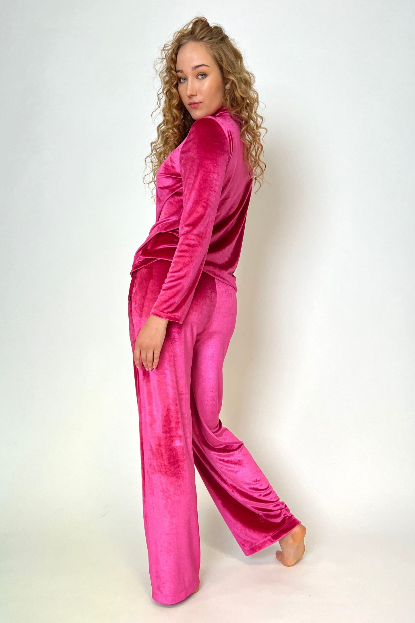 Pink velvet trousers with pockets