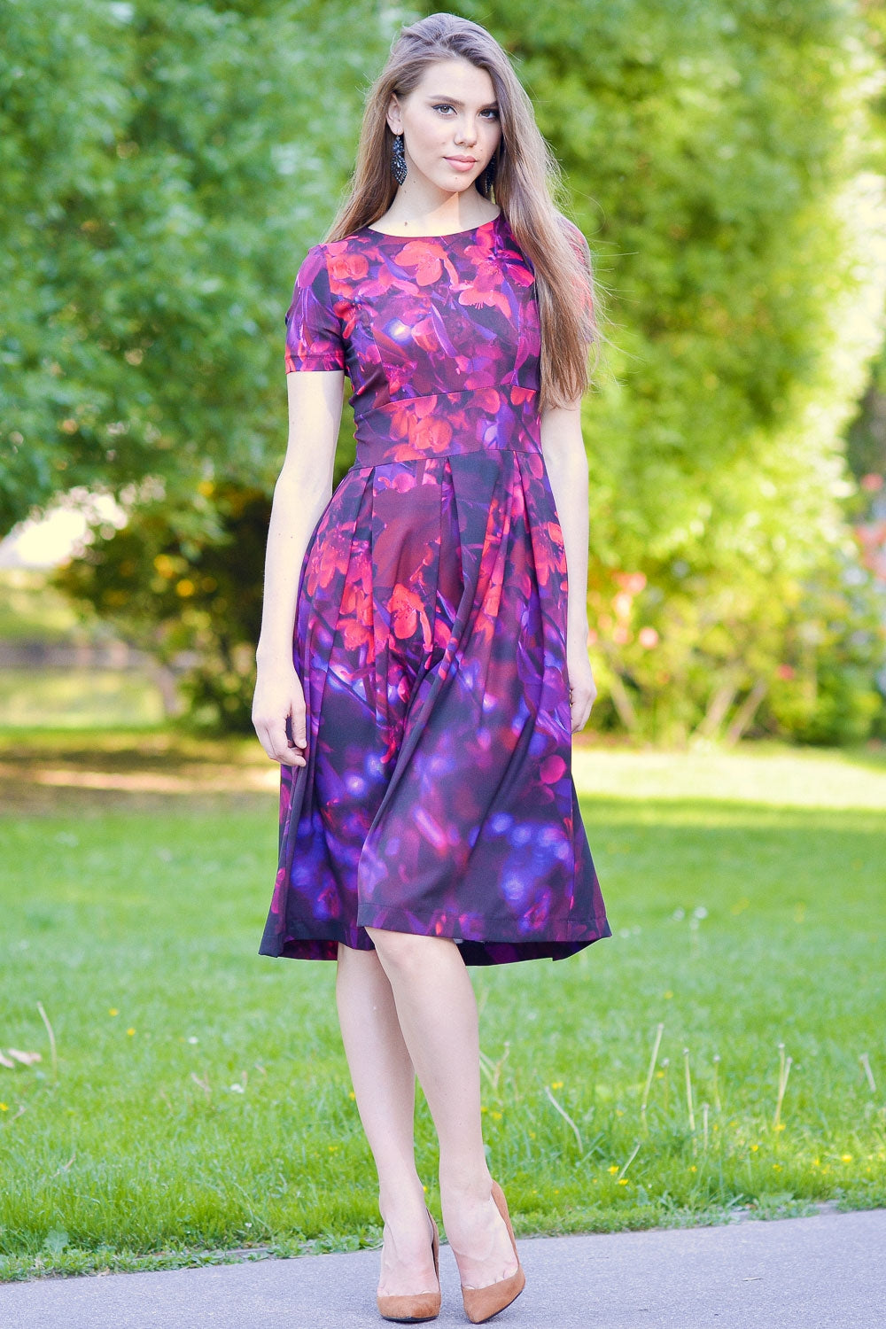Pleated dress with night flower print