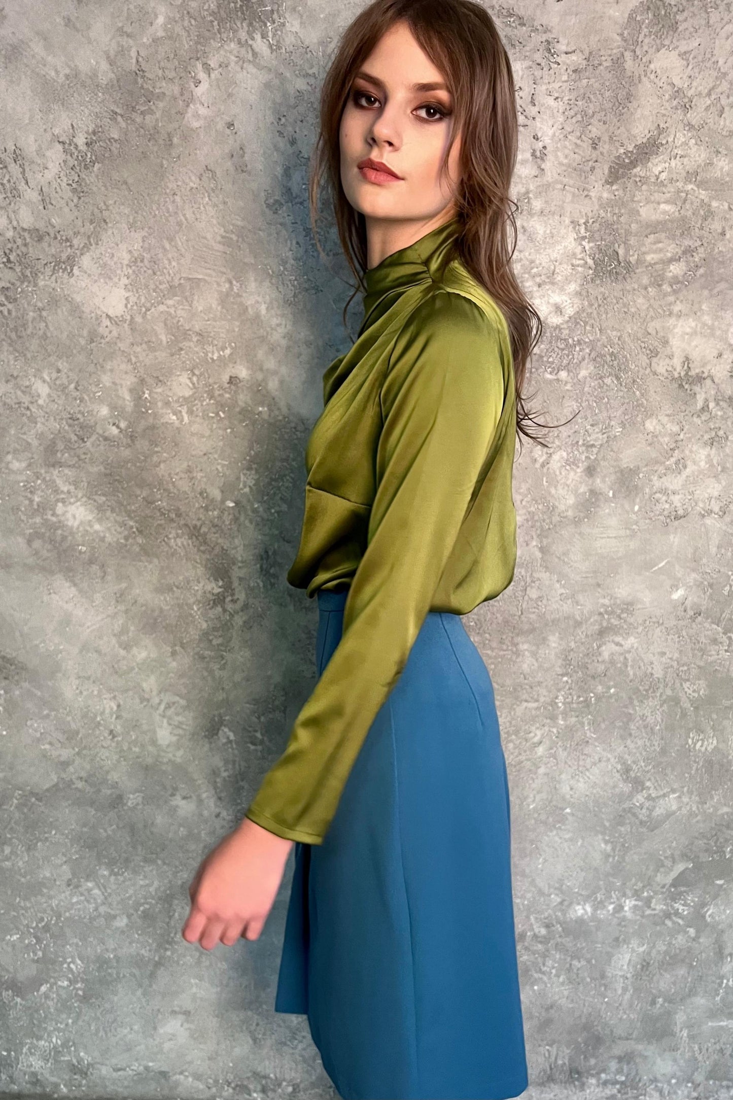 Pesto blouse with pleats on shoulder