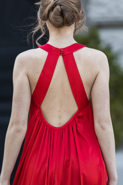 Rotes Abendkleid langes Maxikleid mit nacktem Rücken
