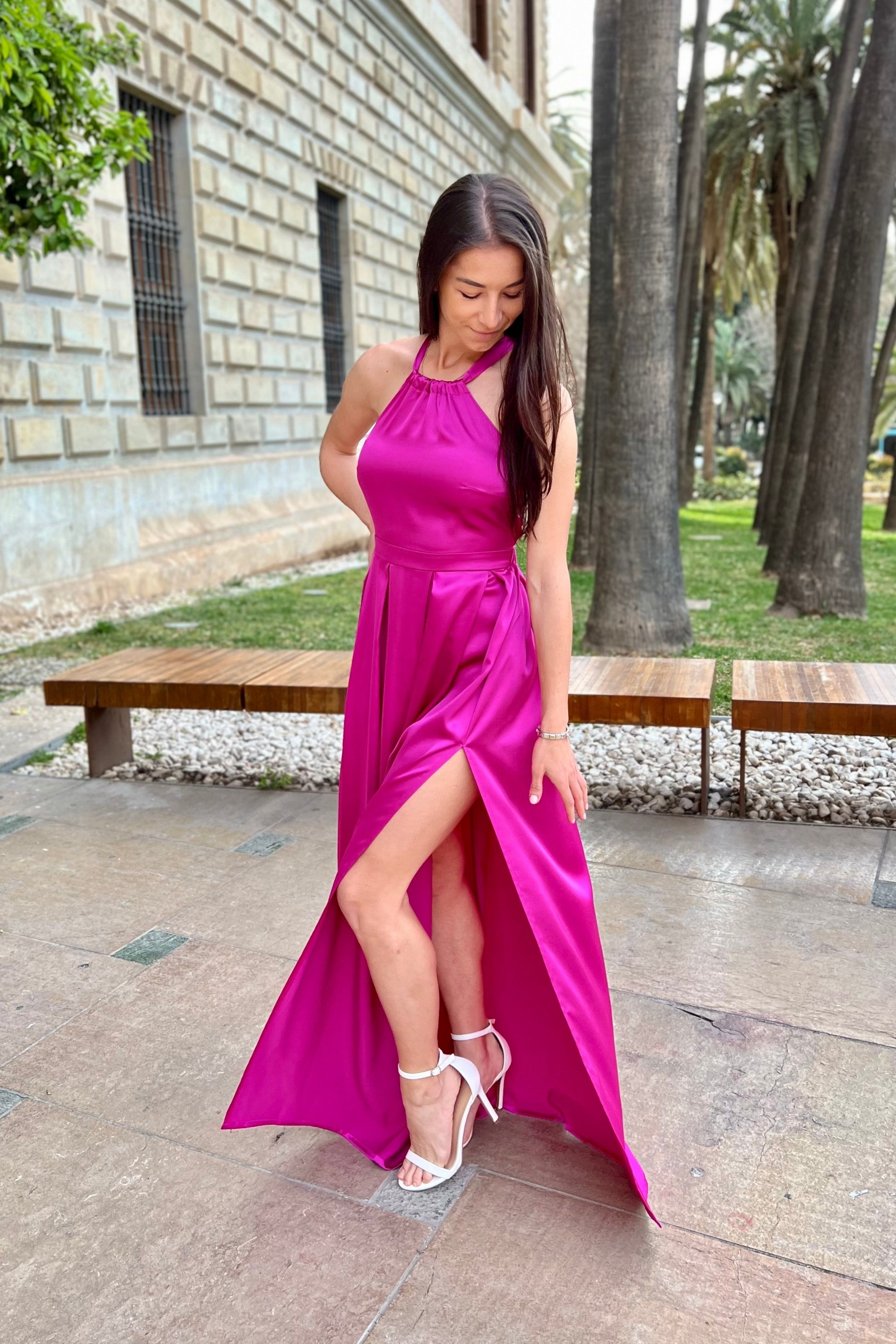 Bright pink maxi dress without sleeves GUNTINA Bright pink maxi dress without sleeves GUNTINA