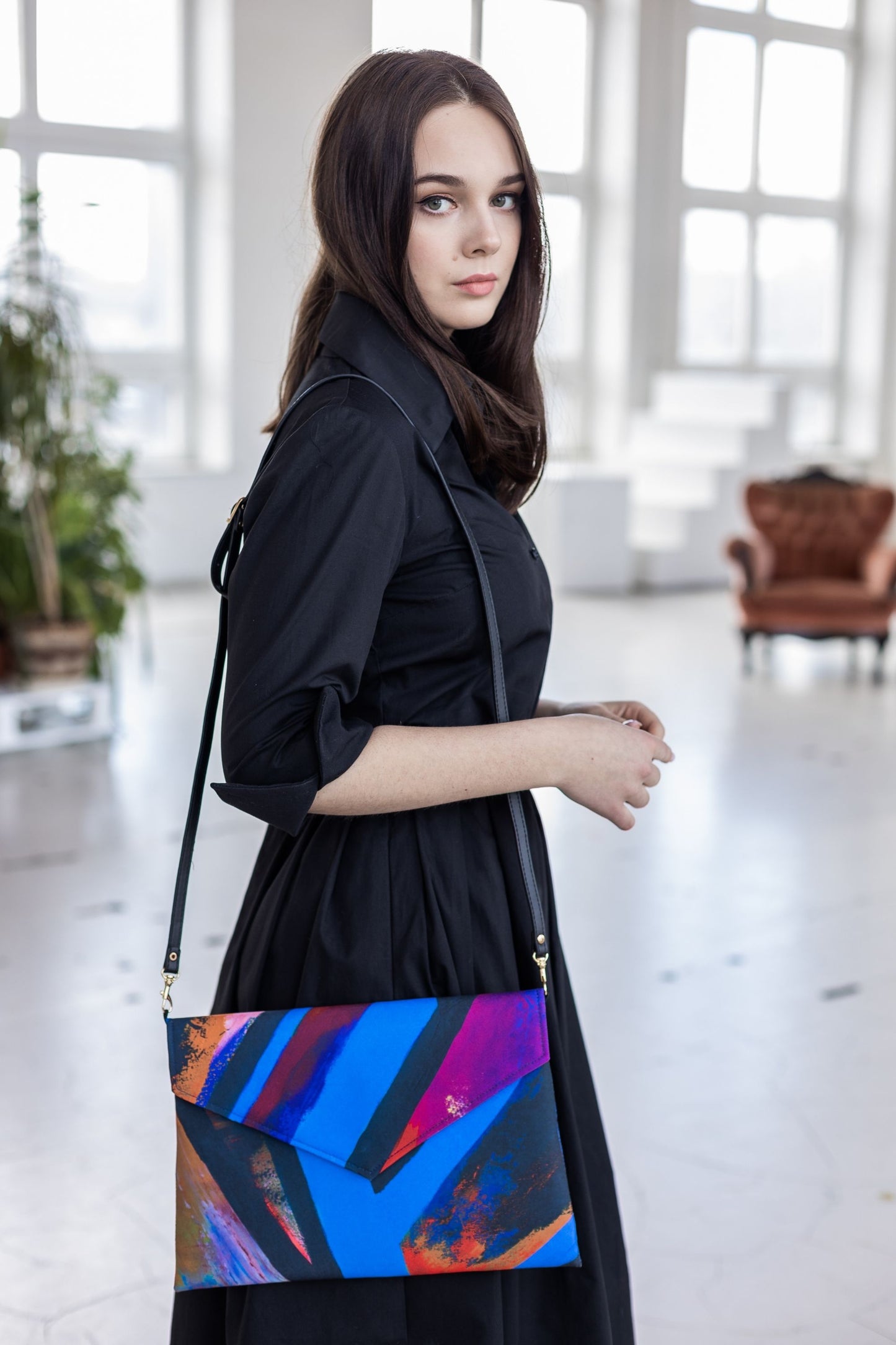 Handbag with abstract lines