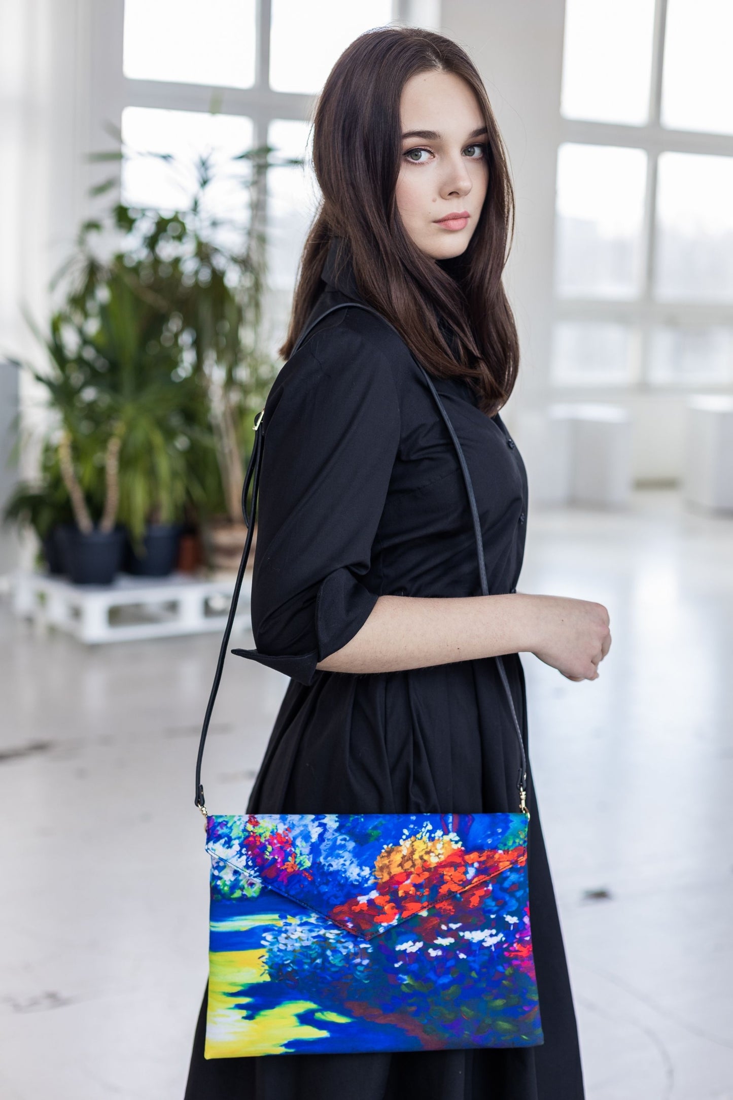 Handbag with painted floral print