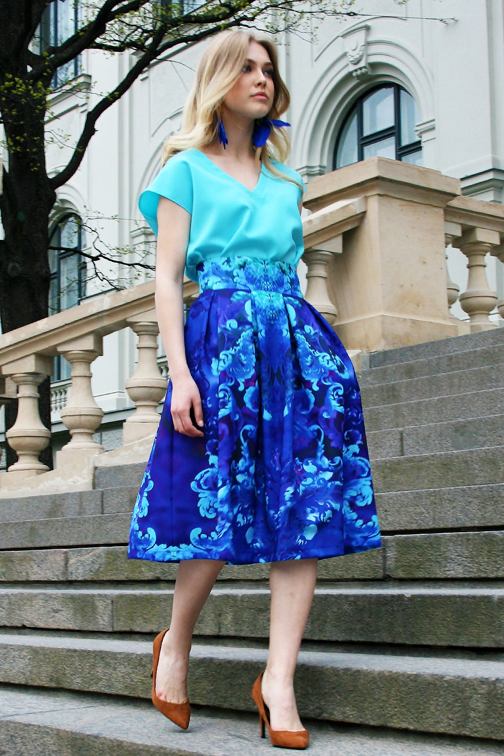 Thick blue skirt with a baroque ornament