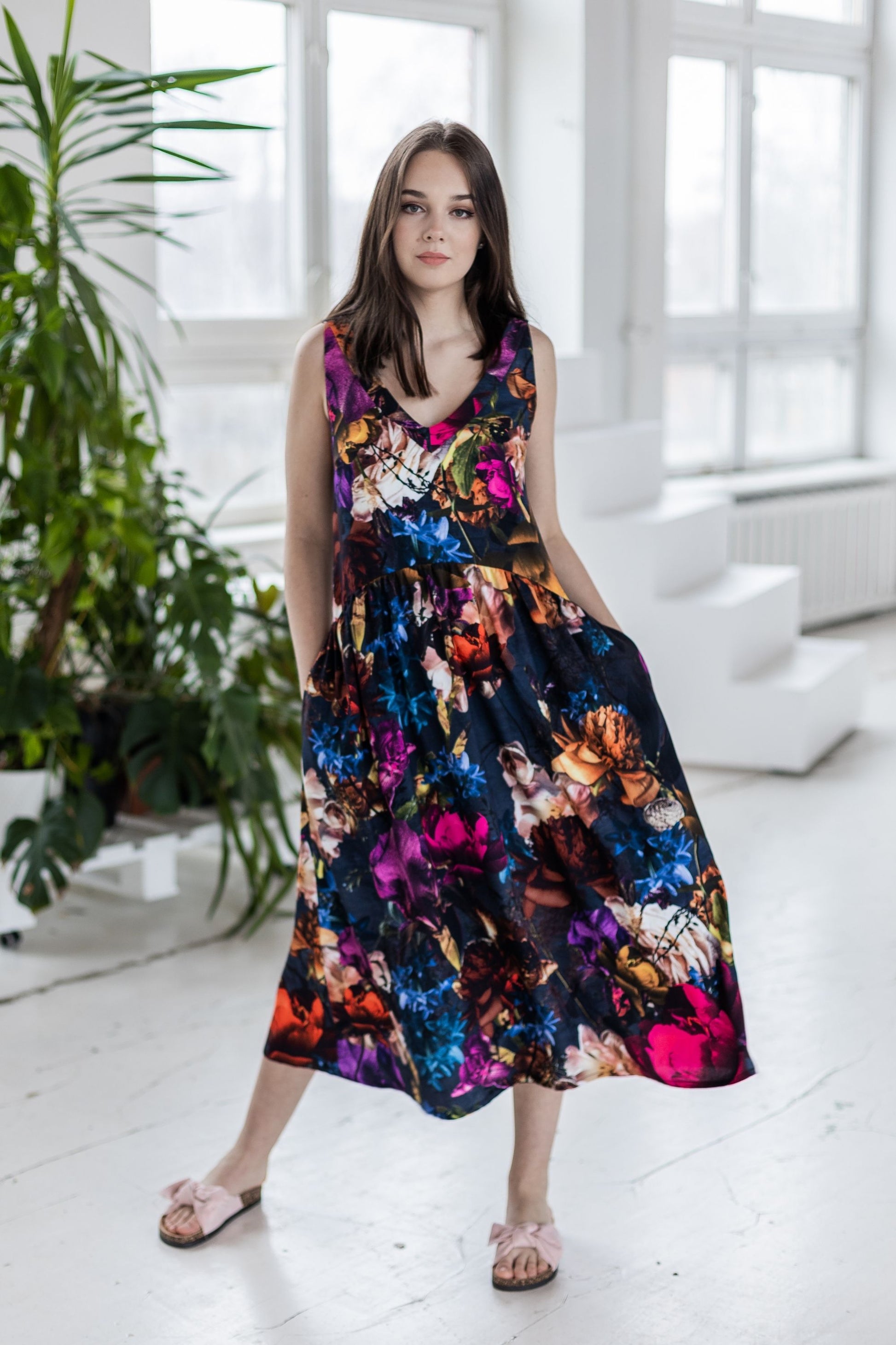Floral midi length summer dress with ruffles GUNTINA Floral midi length summer dress with ruffles GUNTINA
