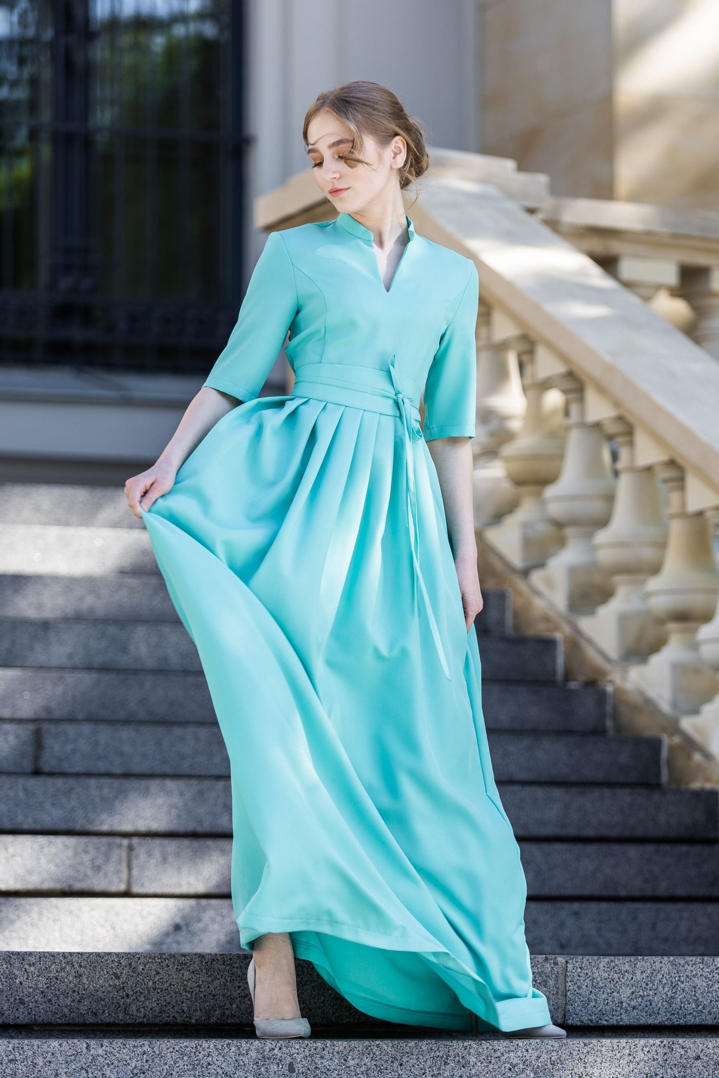 Tirkīzzilas/Jūras krāsas klasiska maxi kleita ar ielocēm