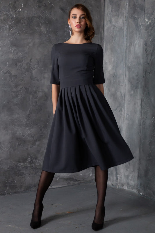 Grey dress with pleats